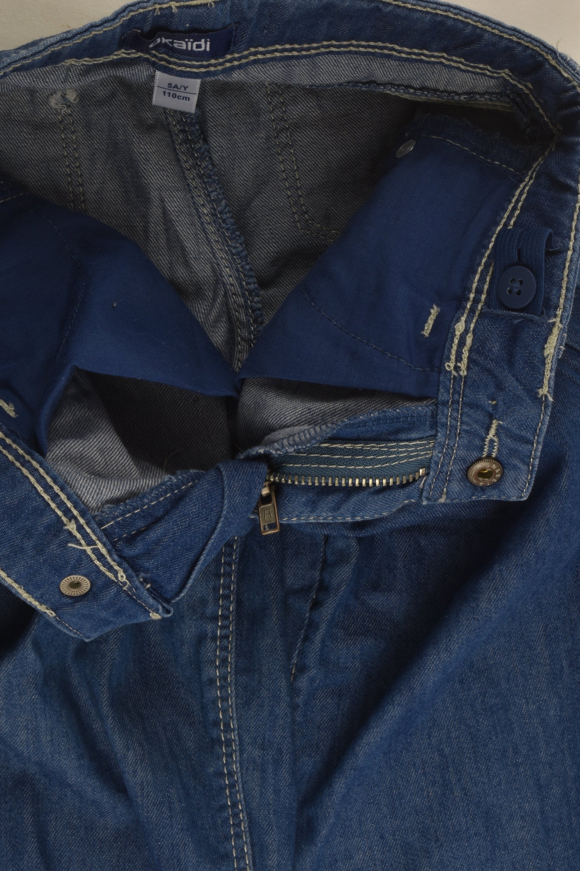 Okaïdi Size 5 Lightweight Denim Capri Pants