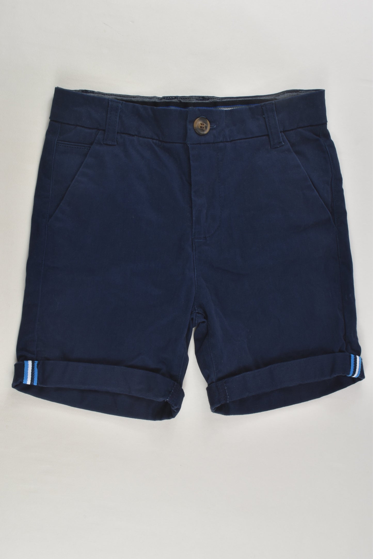 Ollie's Place Size 6 Chino Shorts