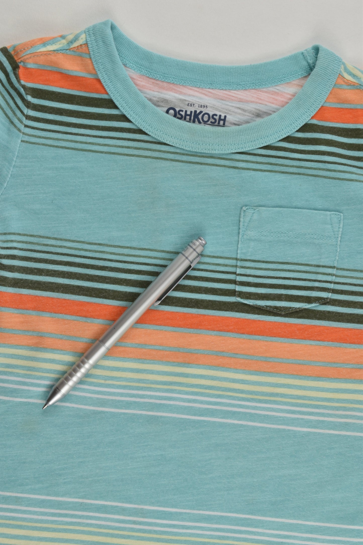 OshKosh Size 1 (18 months) Striped T-shirt