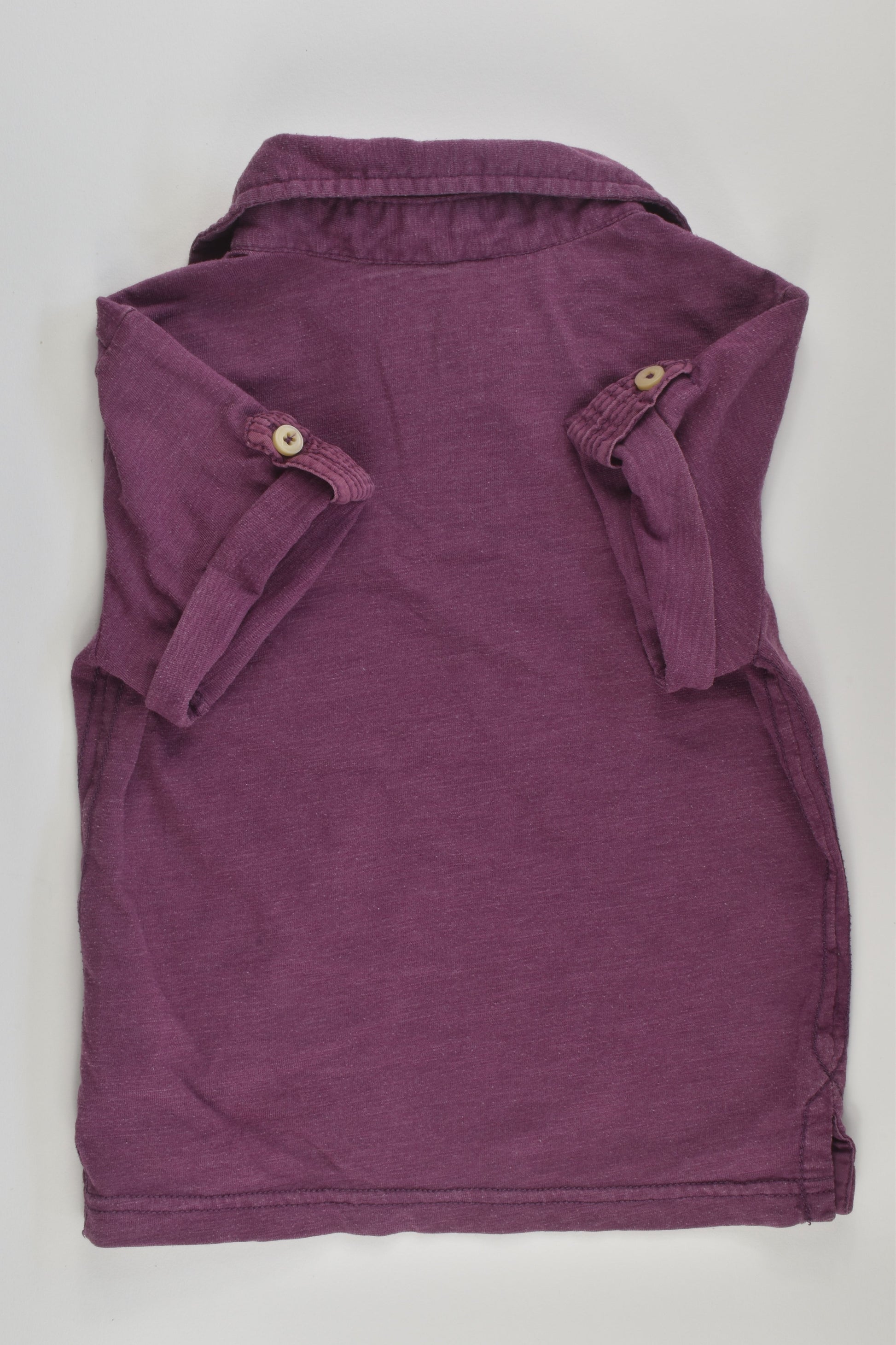 OshKosh Size 3 T-shirt