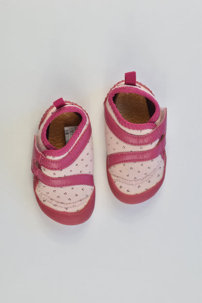 Oxylane Size 5.5 Lightweight, Soft and Flexible Shoes