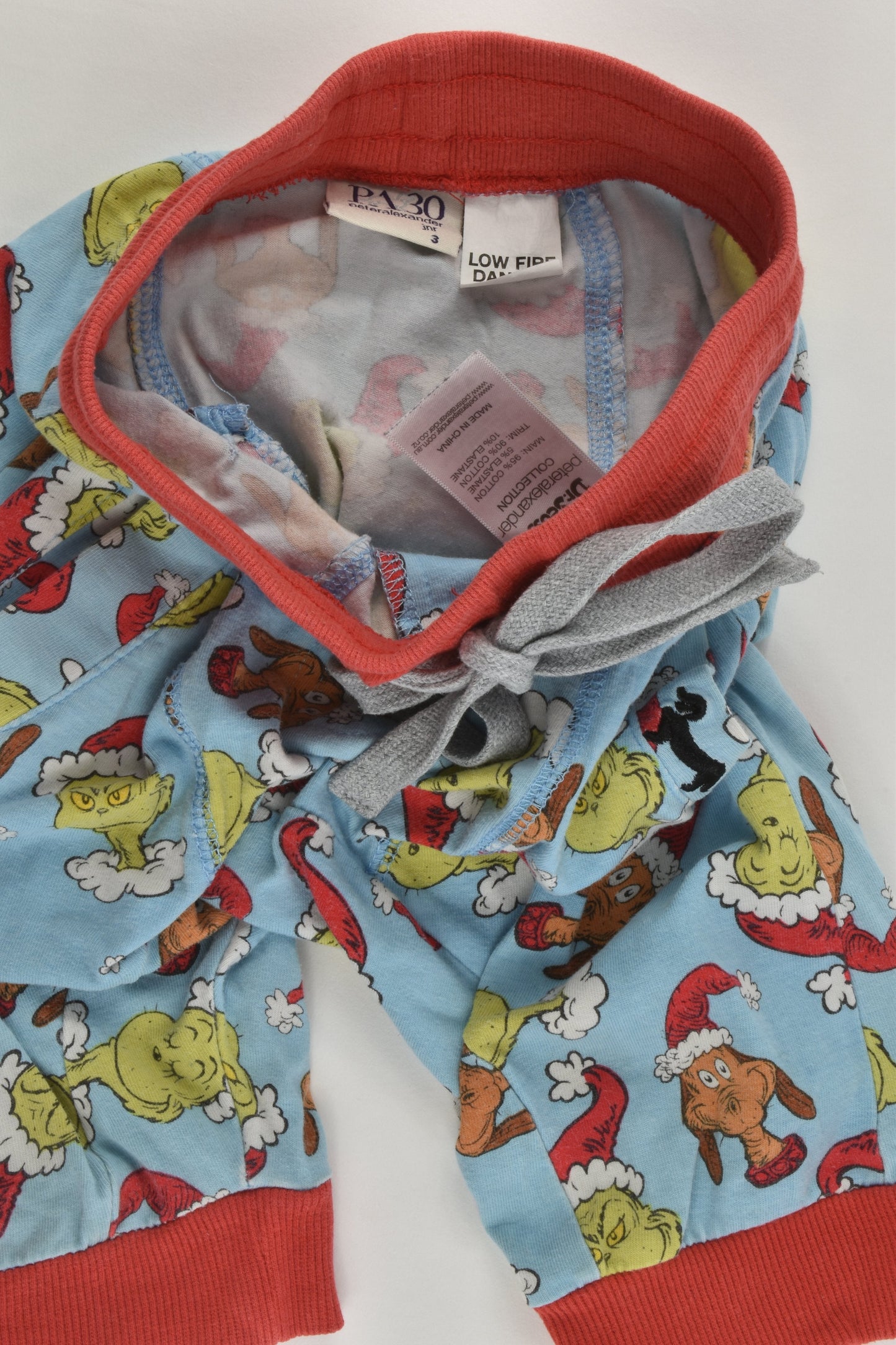 Peter Alexander Size 3 Dr. Seuss Christmas Baggy Shorts