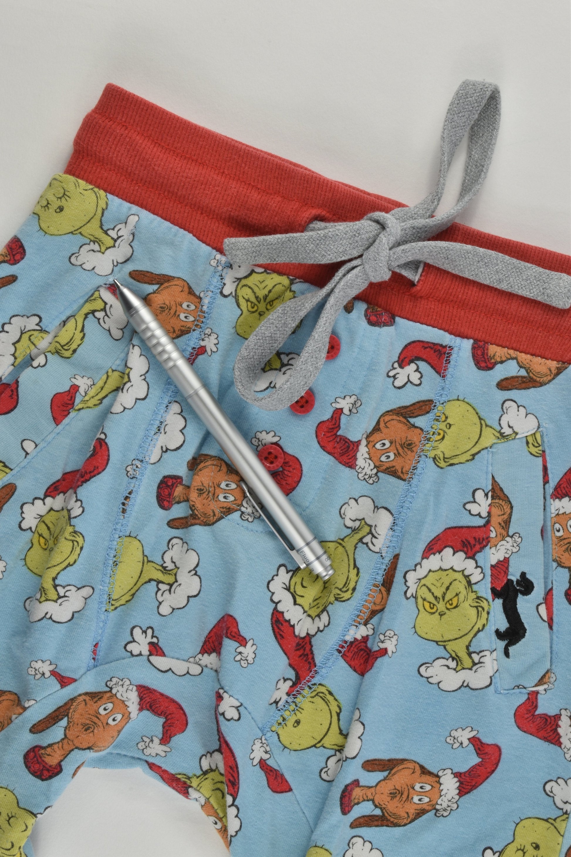 Peter Alexander Size 3 Dr. Seuss Christmas Baggy Shorts