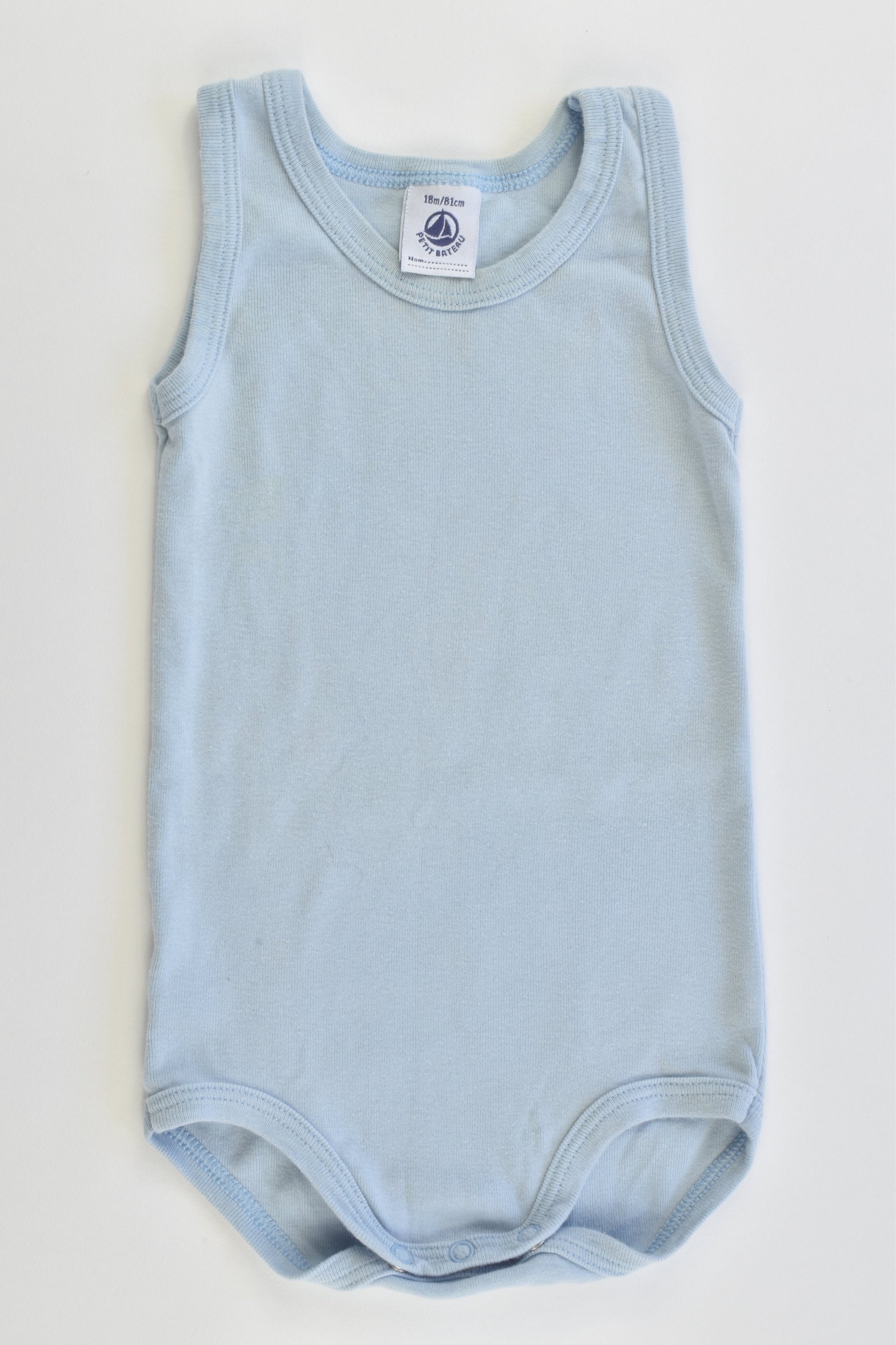 Petit Bateau (France) Size 0-1 (18 months, 81 cm) Bodysuit