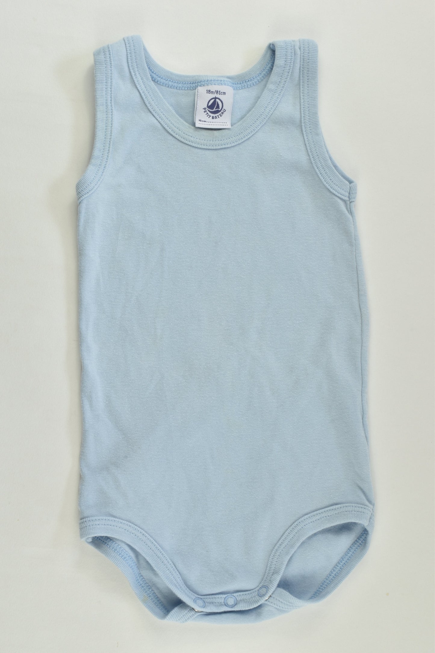 Petit Bateau (France) Size 0-1 (18 months, 81 cm) Bodysuit
