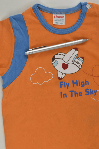 Pigeon Size 2 'Fly High In The Sky' T-shirt