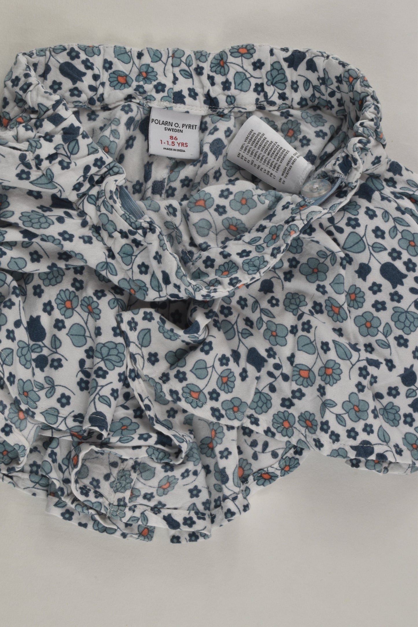 Polarn O. Pyret Size 1 (86 cm) Floral Shorts