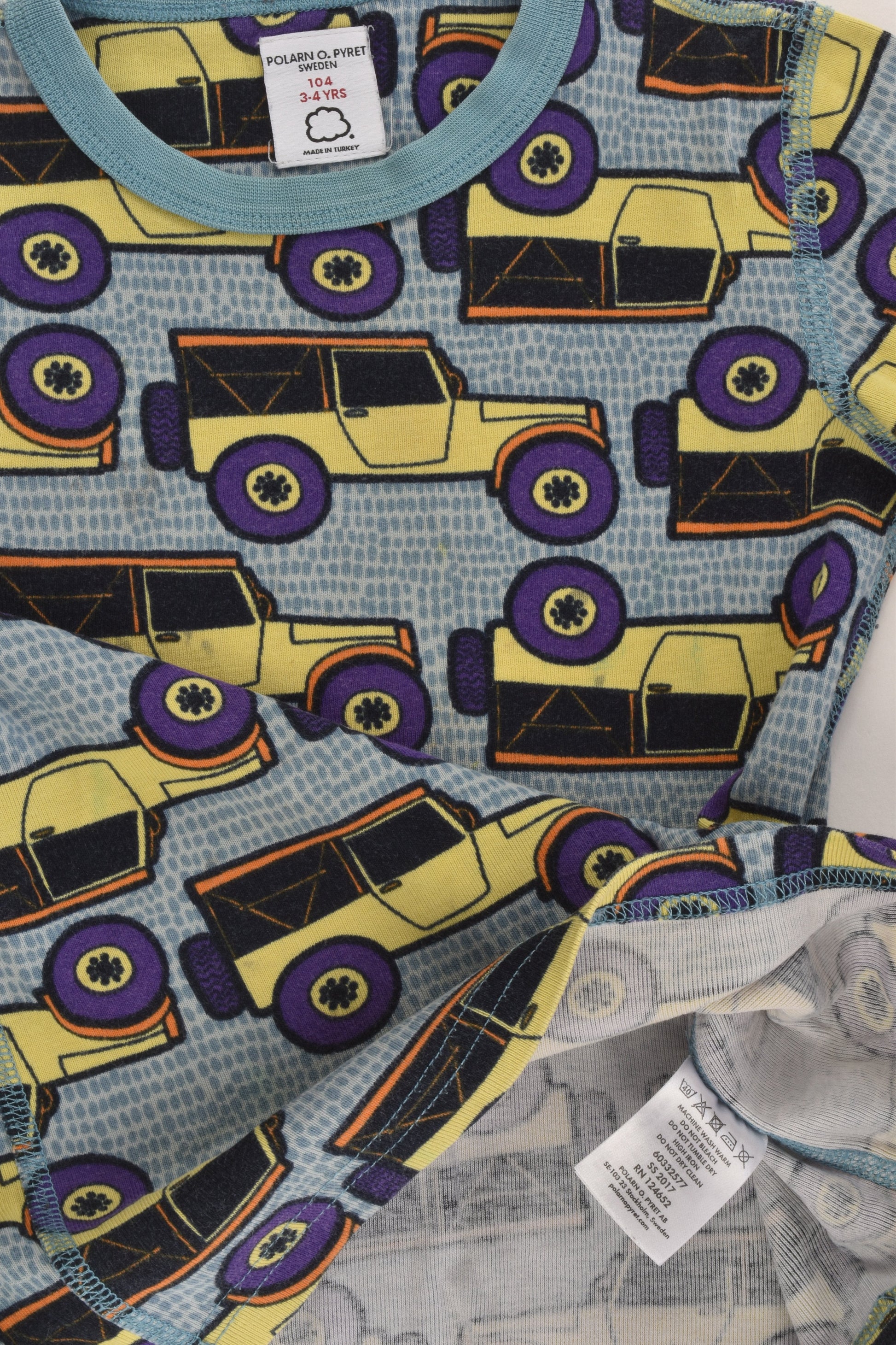 Polarn O. Pyret Size 3-4 (104 cm) Cars Retro Print Top