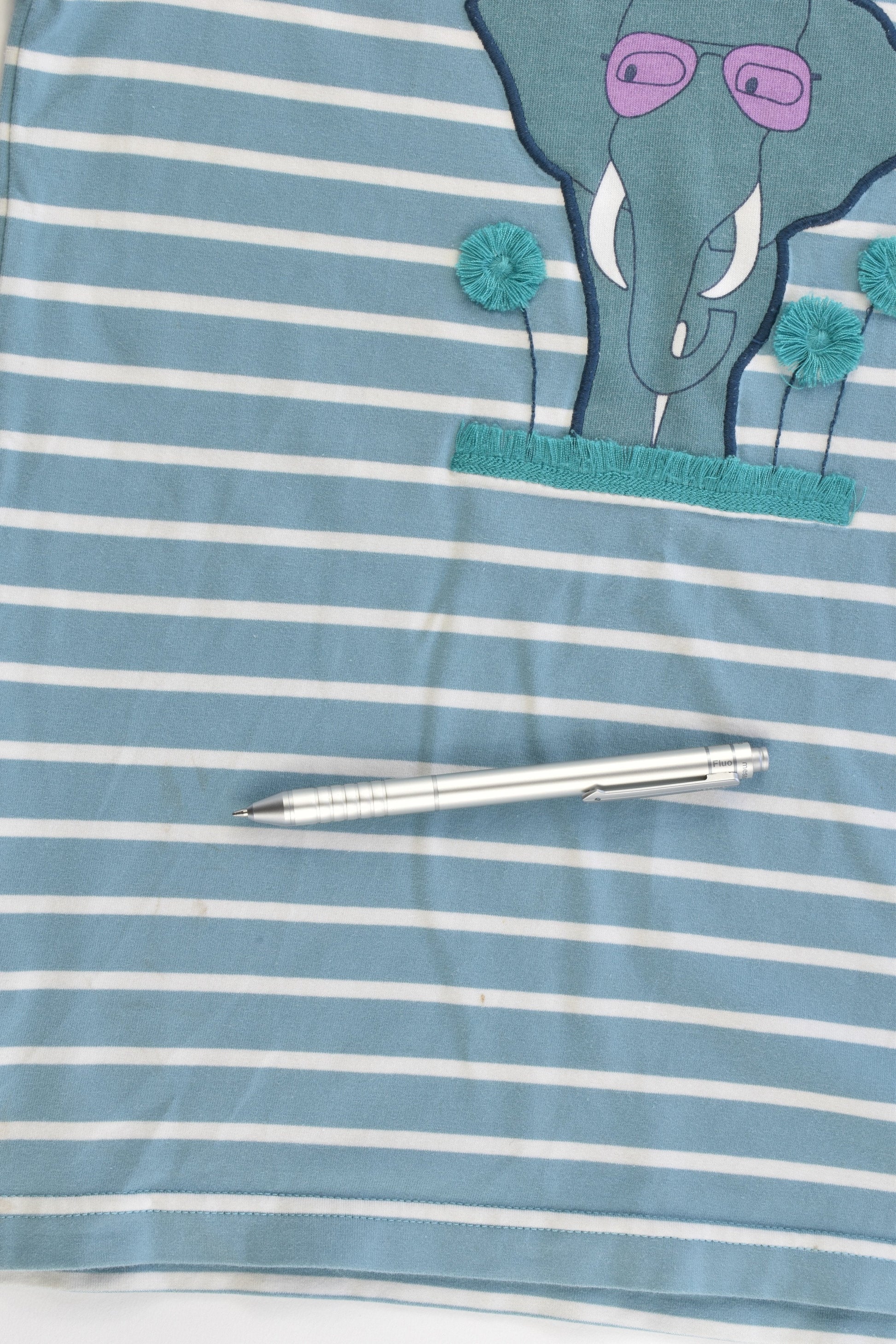 Polarn O. Pyret (Sweden) Size 6-8 (122/128 cm) Elephant T-shirt