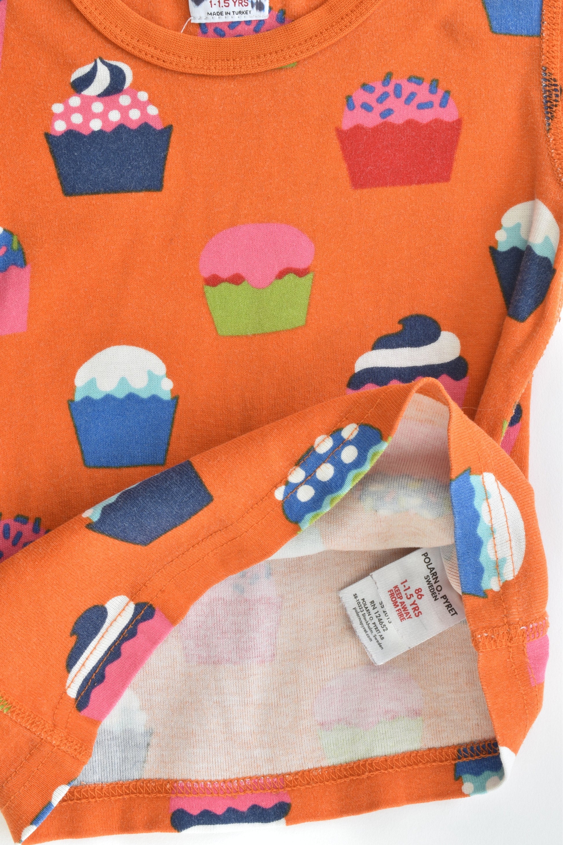 Polarn O. Pyret Sweden Size 86 cm (1-1.5 years) Cupcake T-shirt