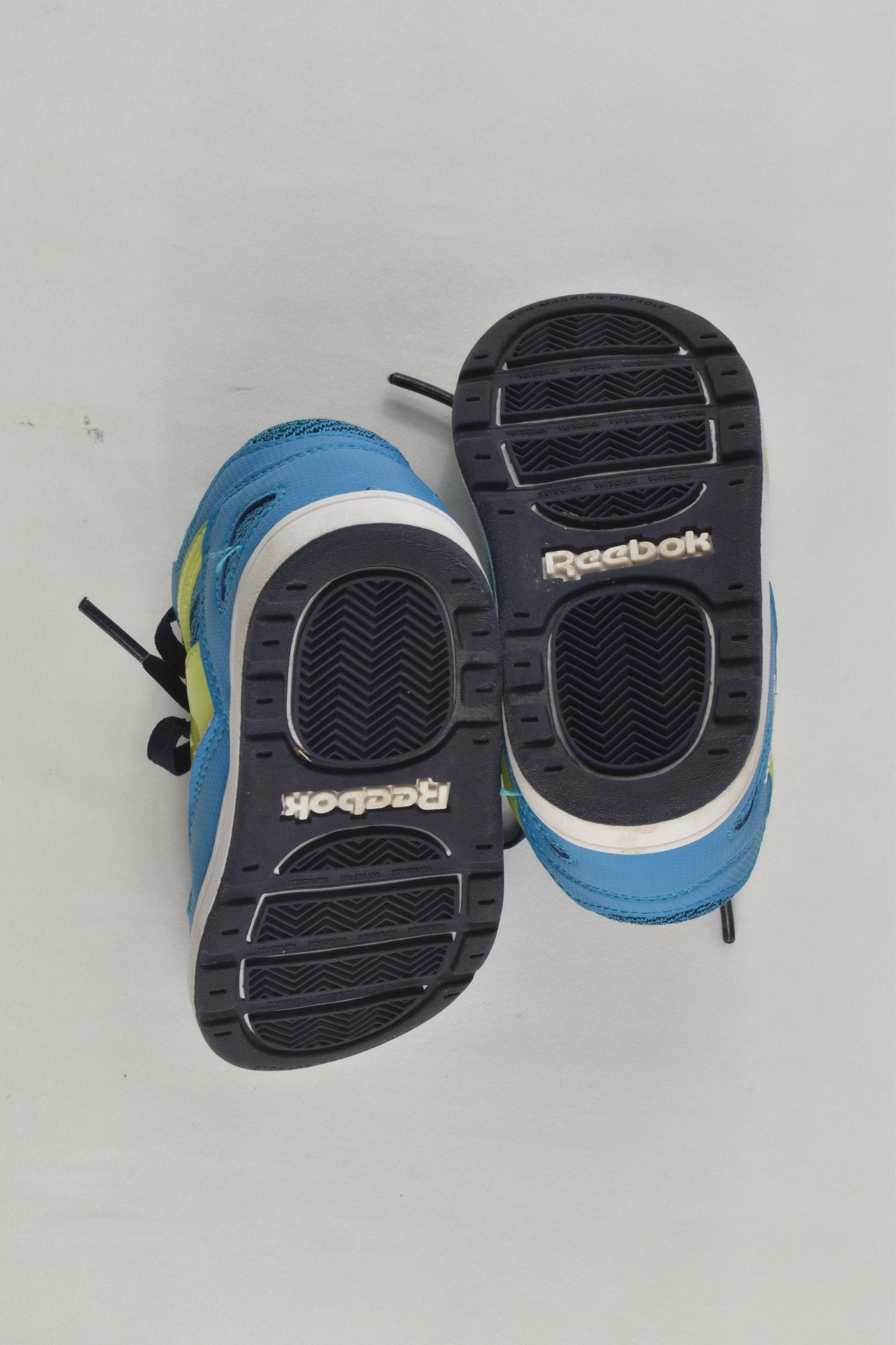 Reebok Size UK 5.5 Peek N' Fit Shoes