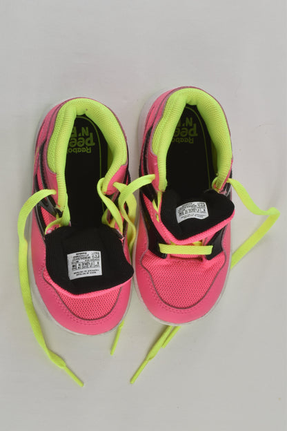 Reebok Size UK 7.5 Peek N' Fit Shoes