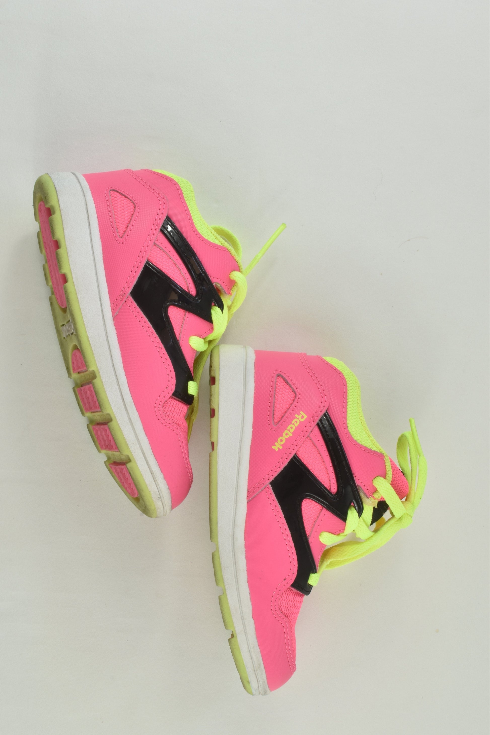 Reebok Size UK 7.5 Peek N' Fit Shoes