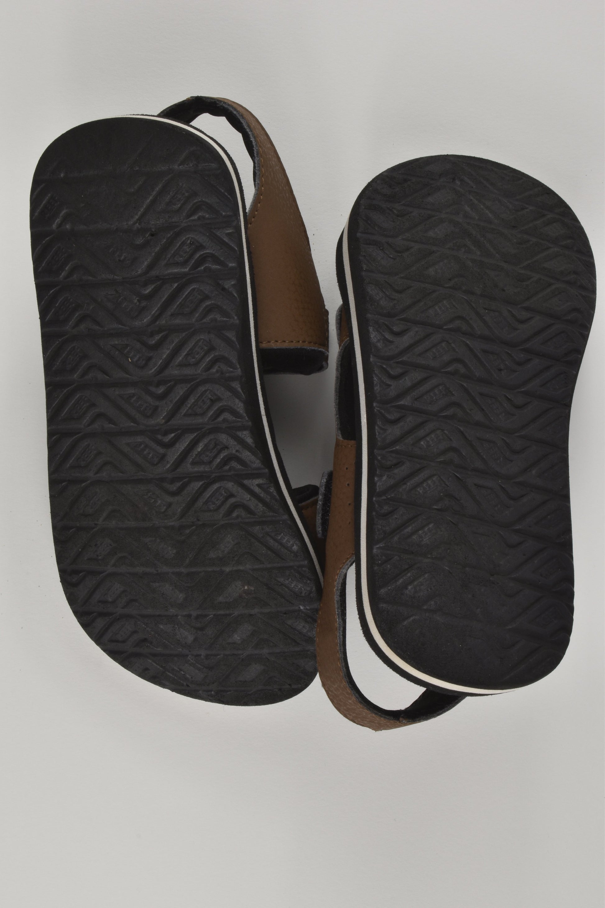 Reef Size US 13/1 Lightweight Sandals
