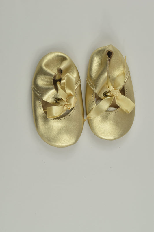 Rubz and Lolli Size 4 Leather Slippers