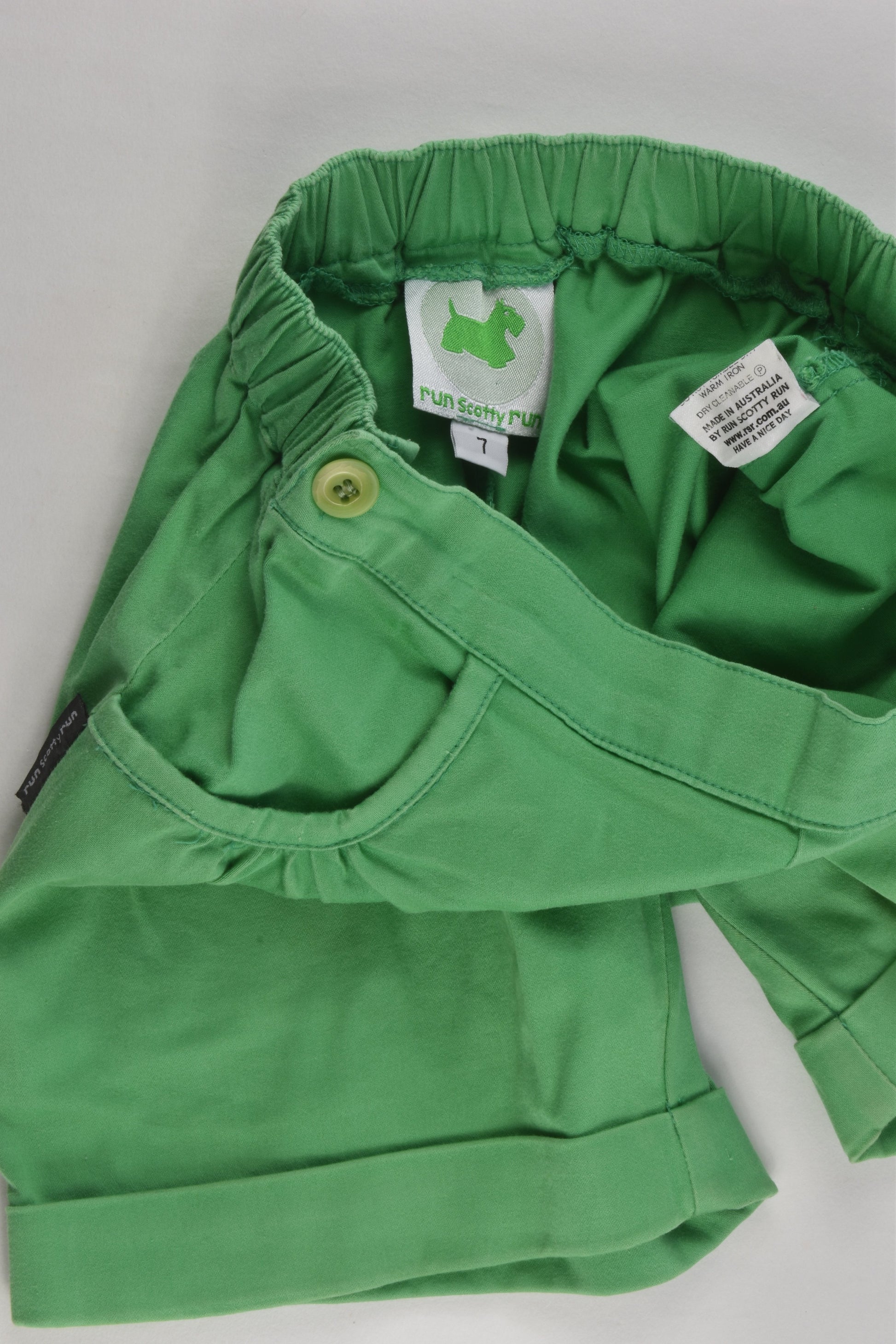Run Scotty Run Size 7 Shorts