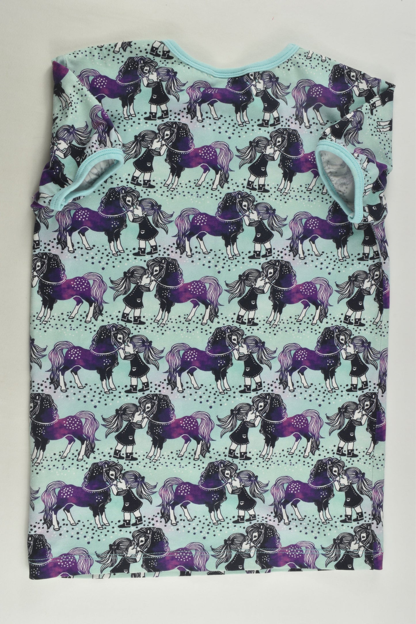 Sampsukka Size 8-9 (130 cm) T-shirt