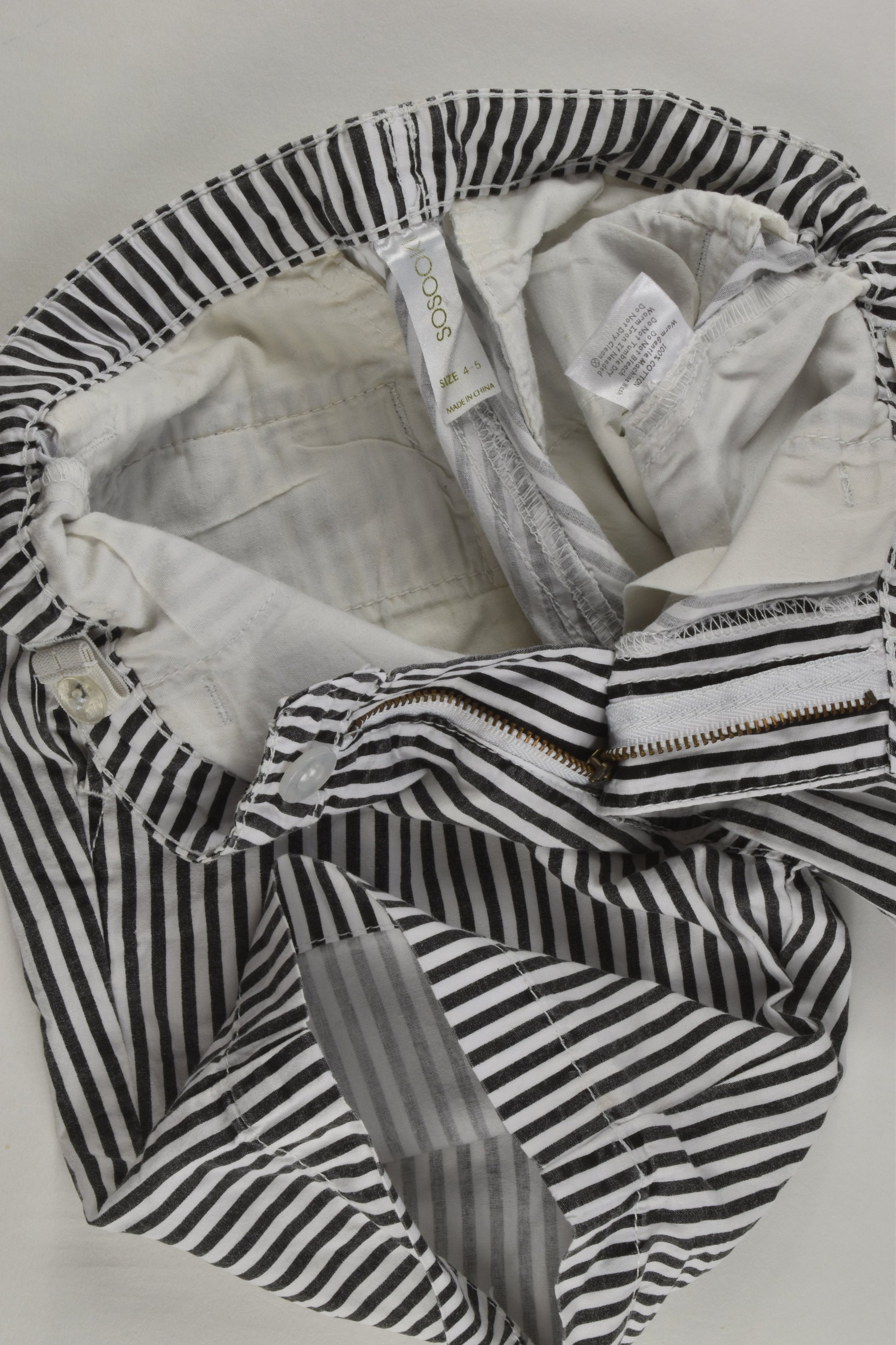 Sosooki Size 4-5 Striped Lightweight Shorts