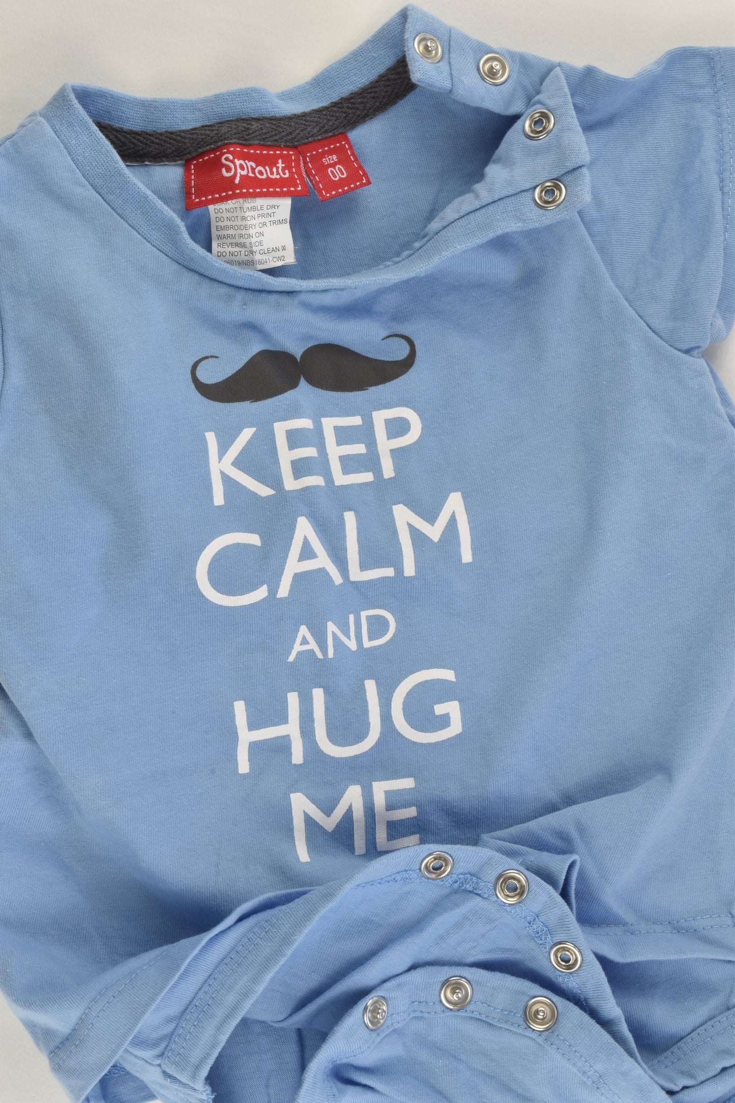 Sprout Size 00 'Keep Calm And Hug Me' Bodysuit