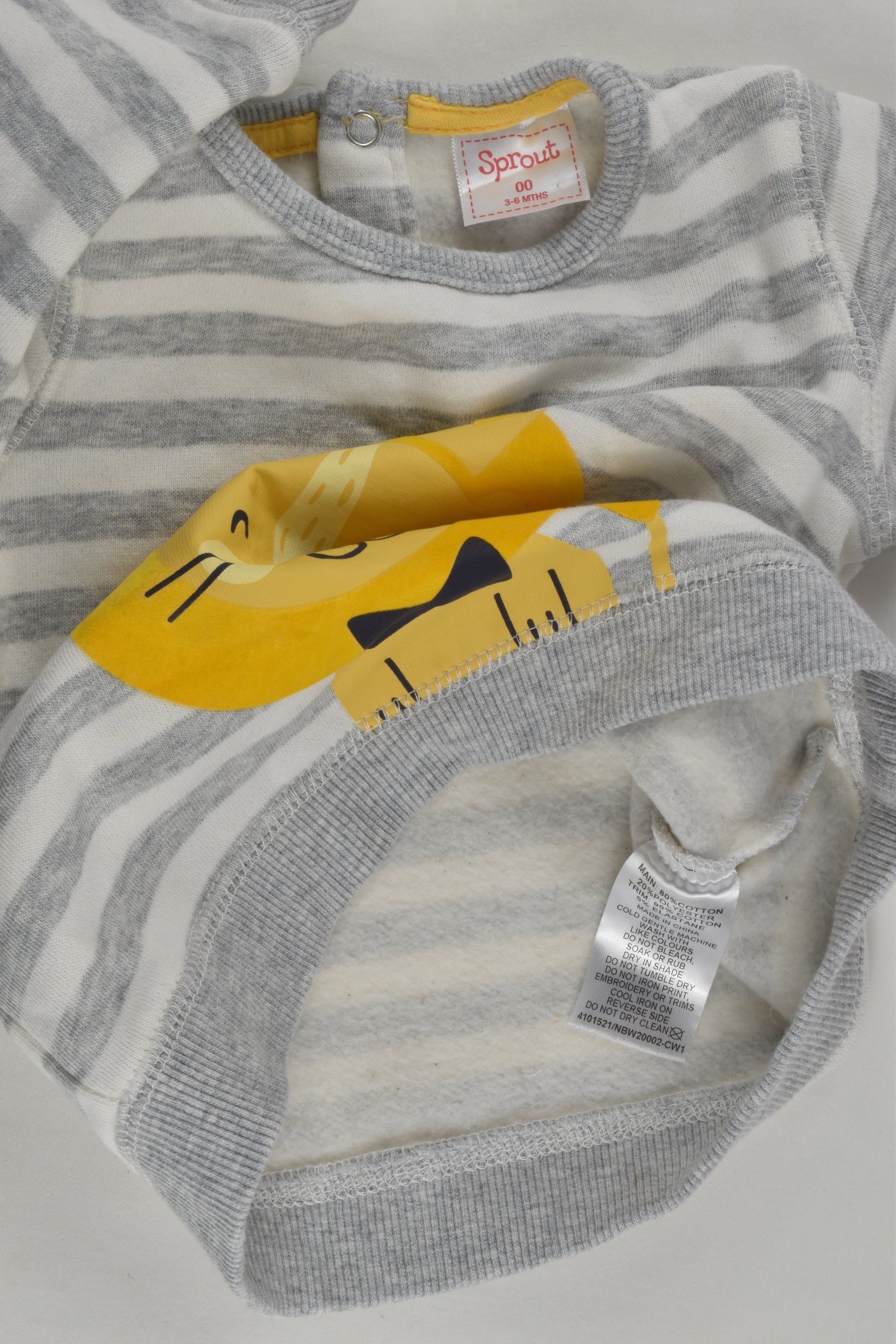 Sprout Size 00 Lion Sweater