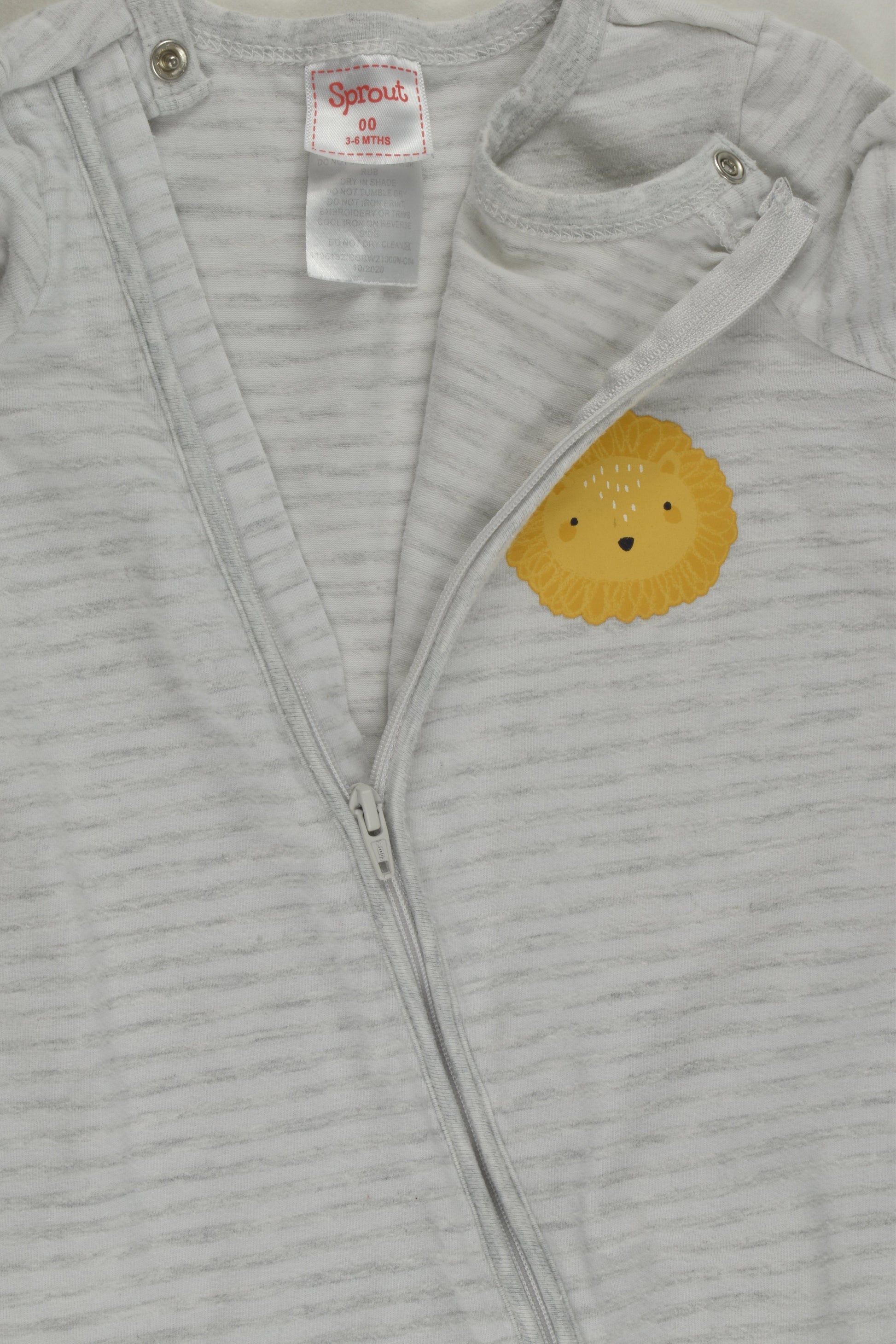 Sprout Size 000 Footed Romper