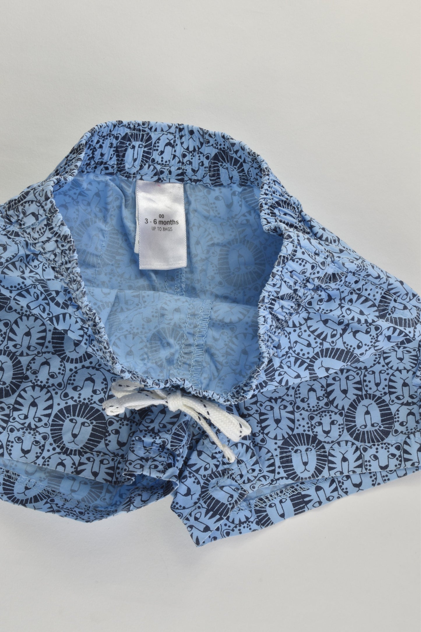 Target Size 00 (3-6 months) Lions and more Lightweight Shorts