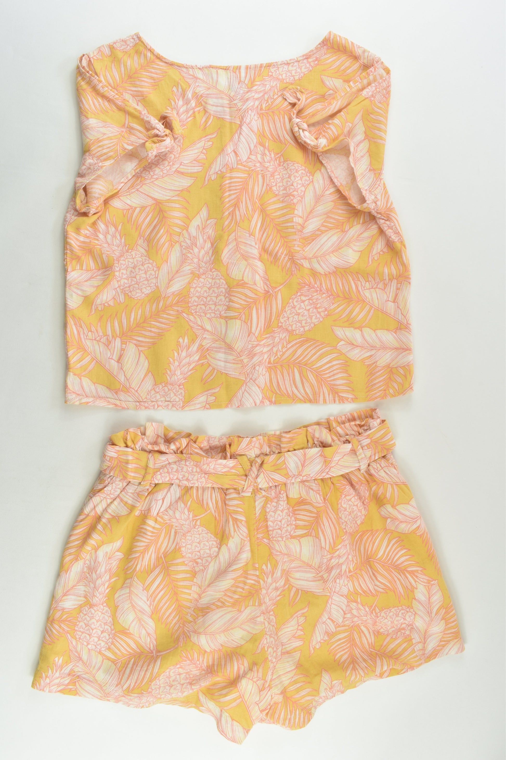 Target Size 10 Linen Blend Pineapples Outfit