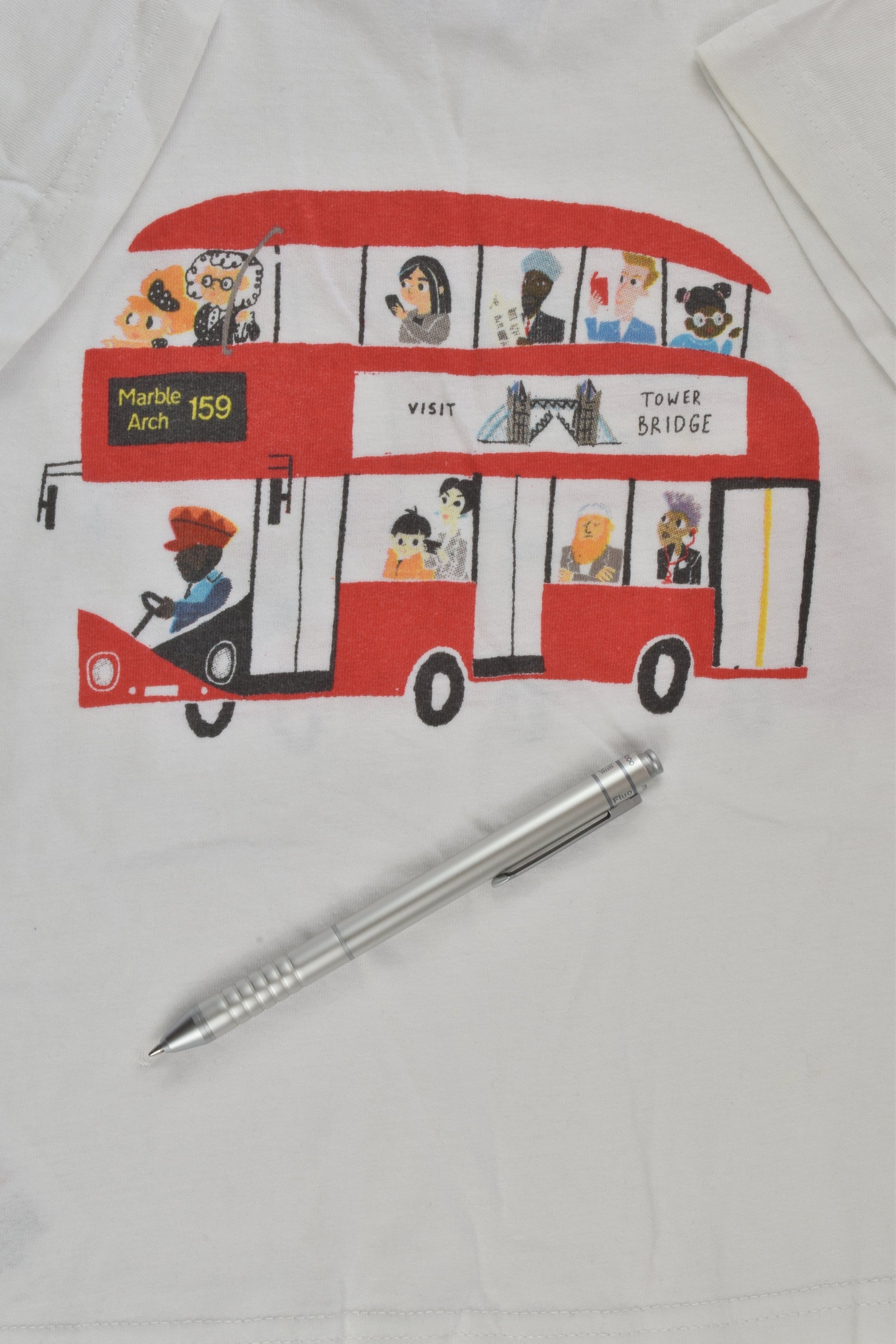Tate Size 3-4 London Bus T-shirt
