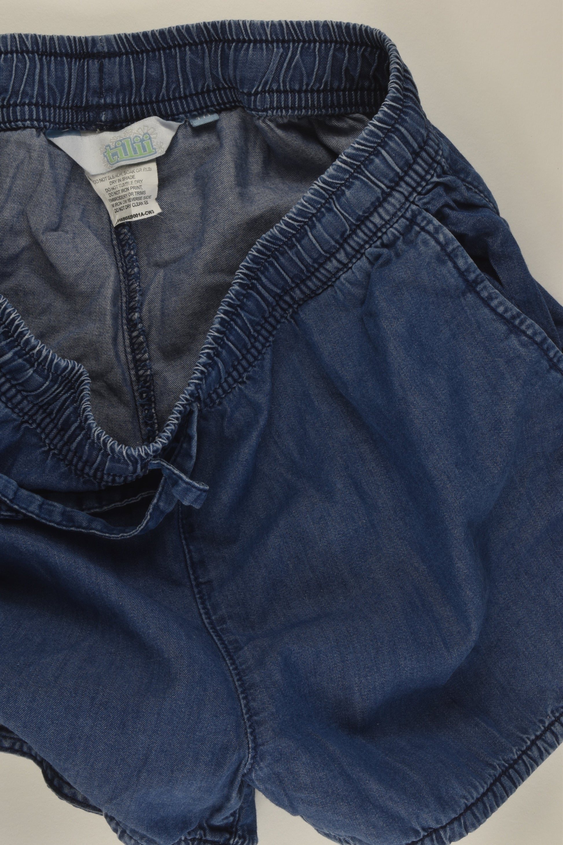 Tilii Size 10 Lightweight Denim Shorts