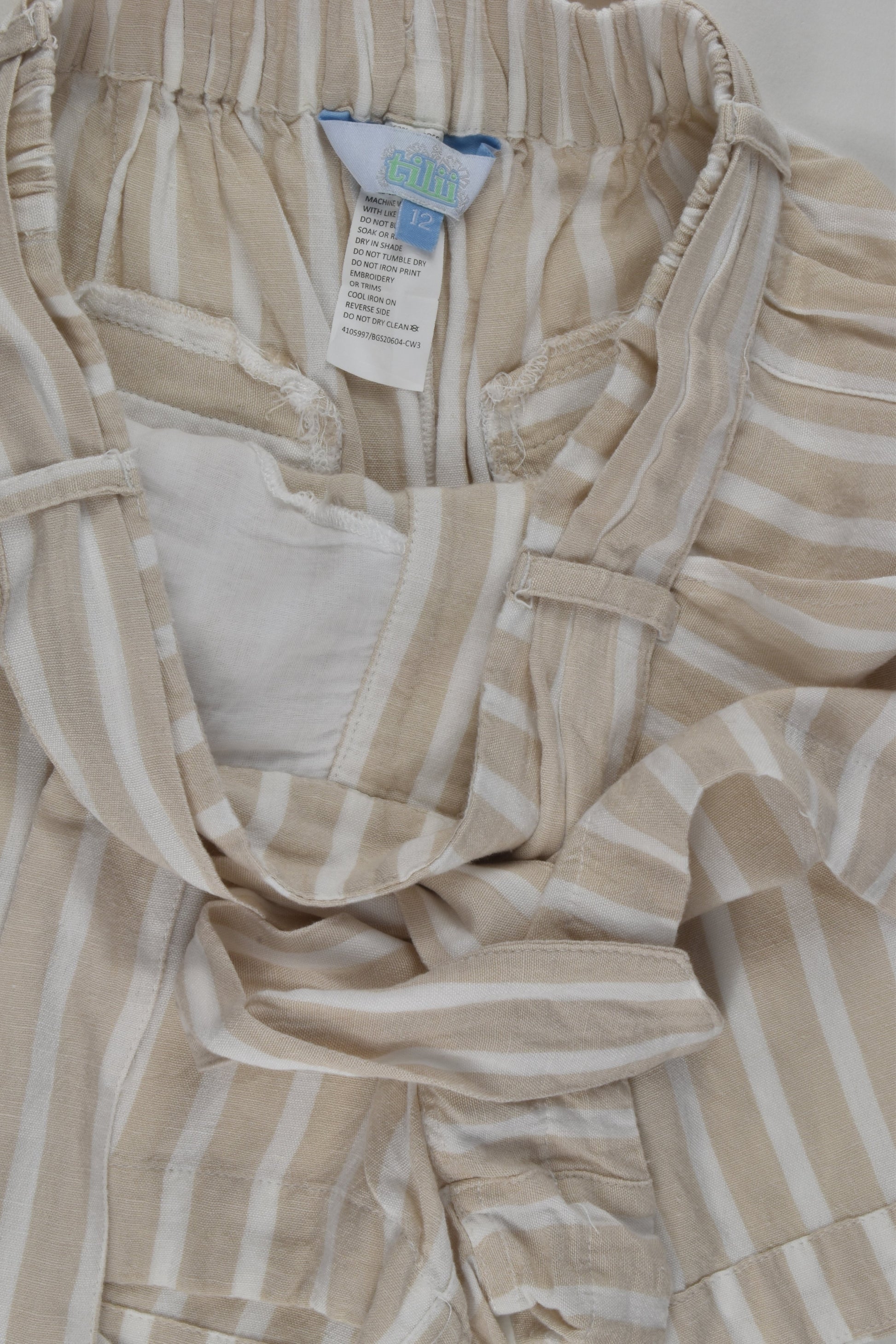 Tilii Size 12 Linen Blend Shorts