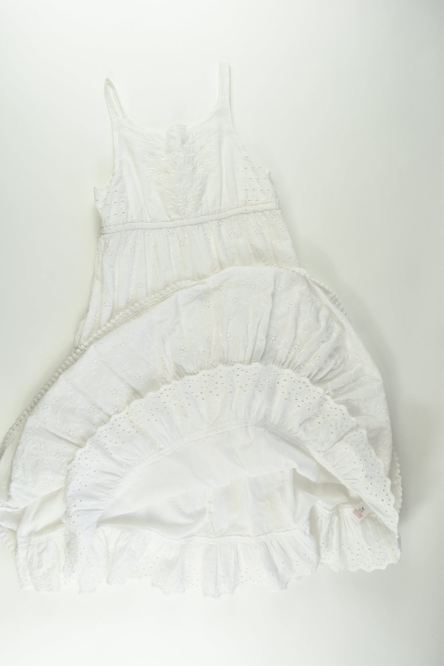 Tu Size 6 Lined Lined Embroidery Dress