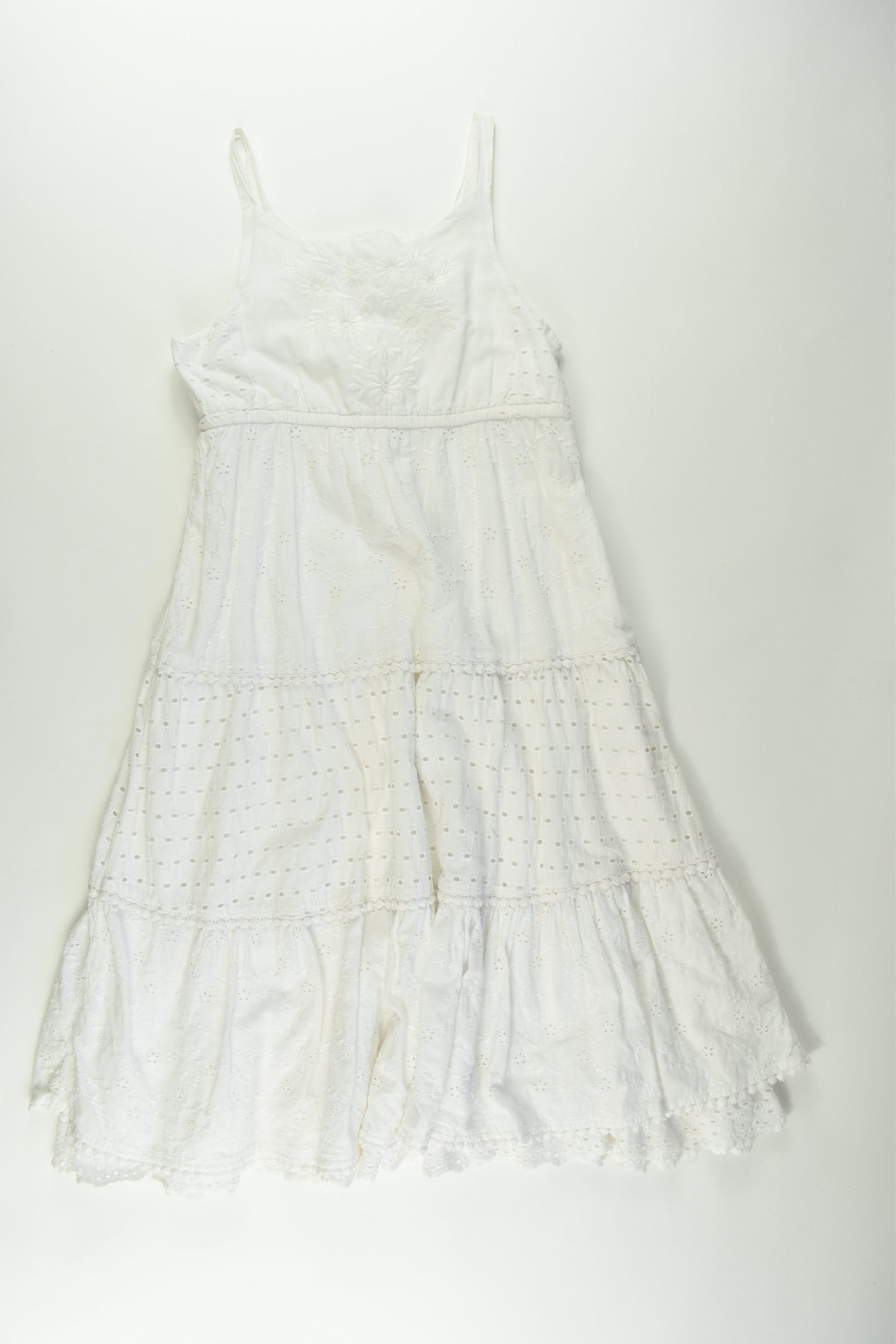 Tu Size 6 Lined Lined Embroidery Dress