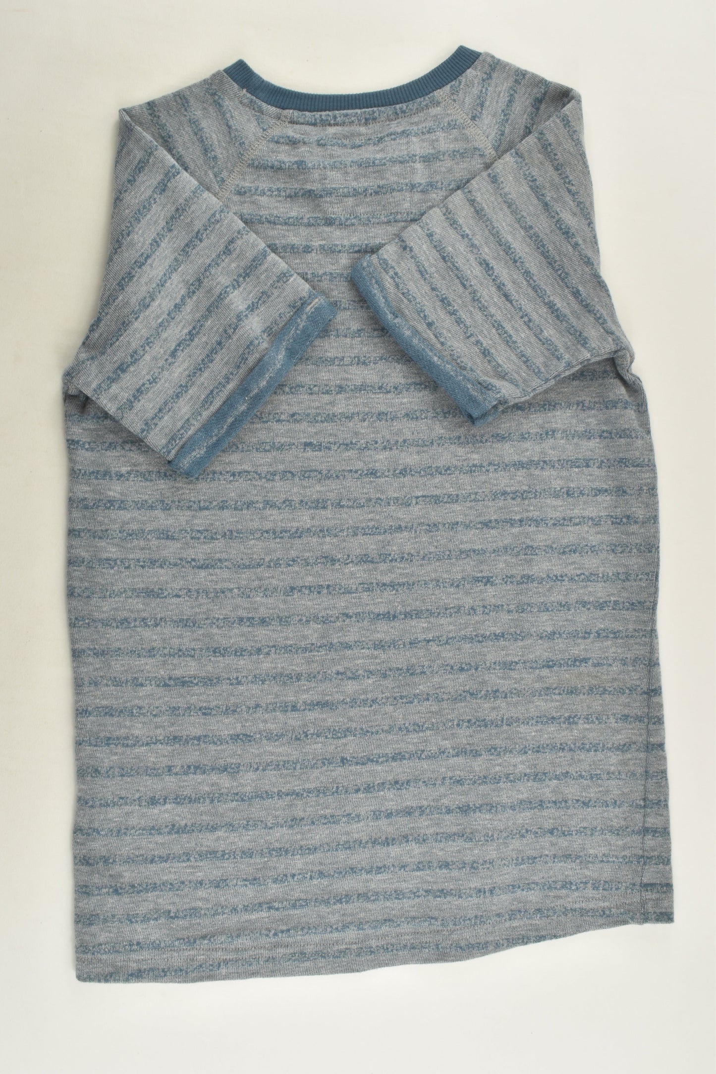 Tu Size 9 Thick T-shirt