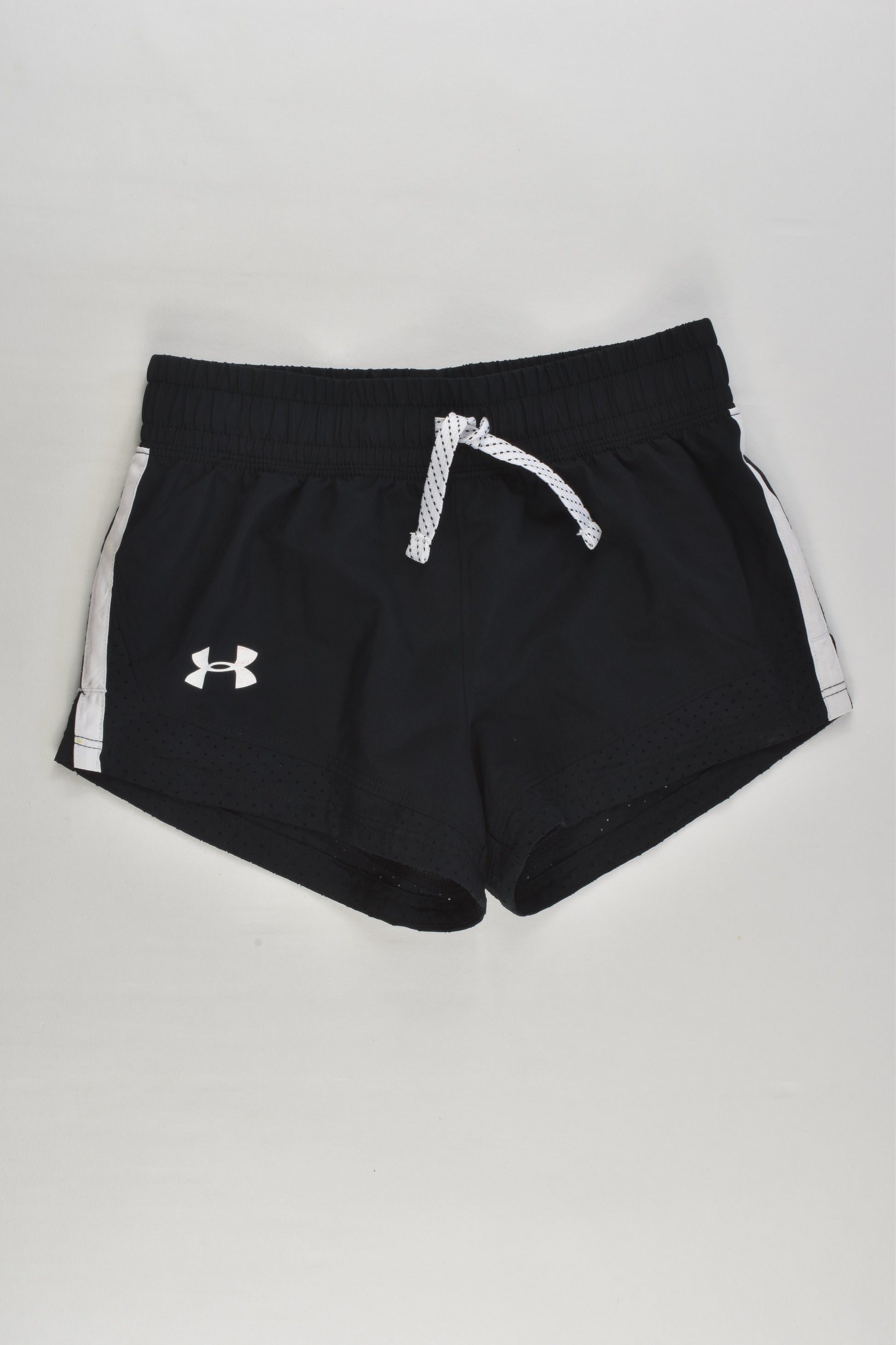 Under Armour Size 7-8 Active Shorts