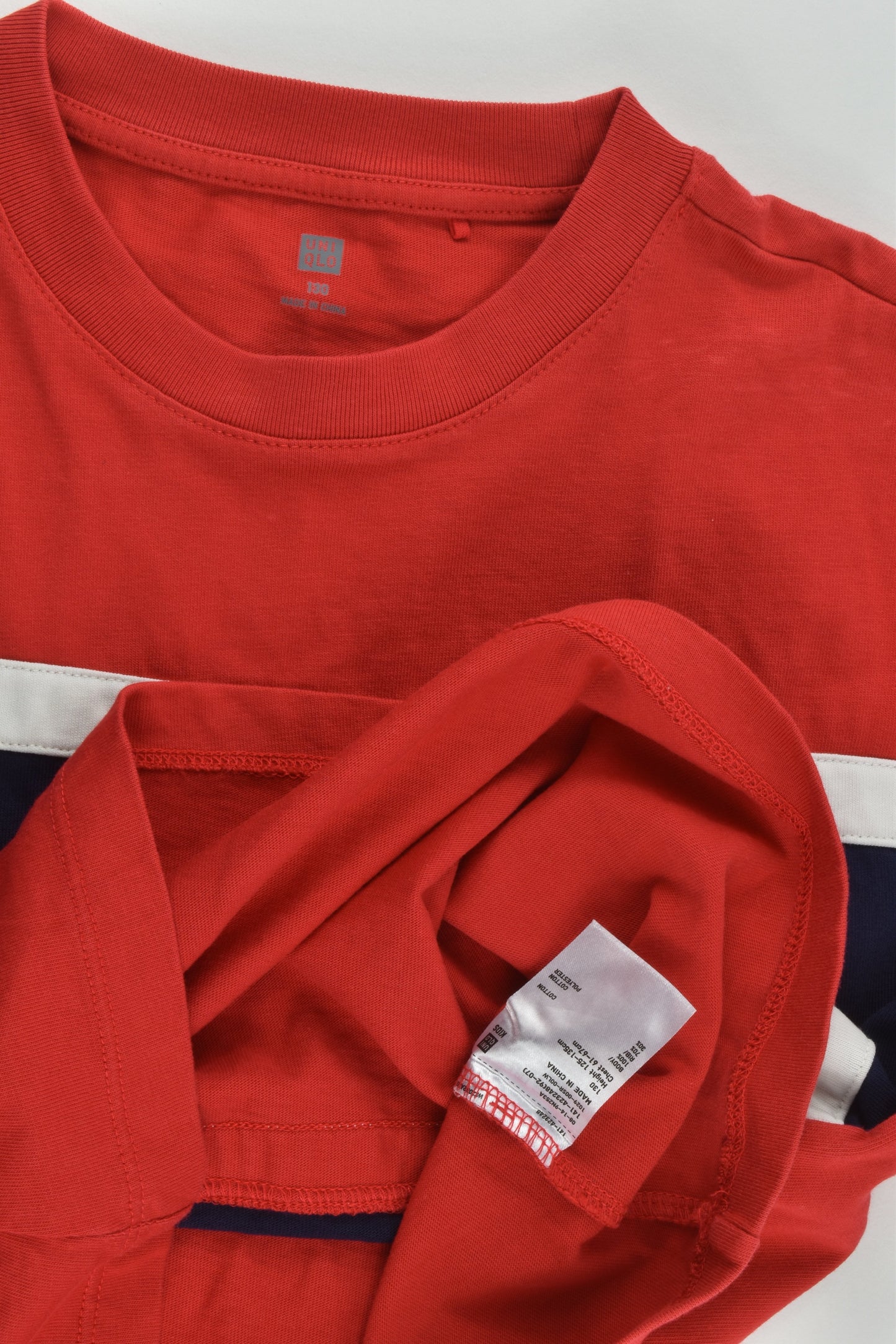 Uniqlo Size 8 (125-135 cm) T-shirt