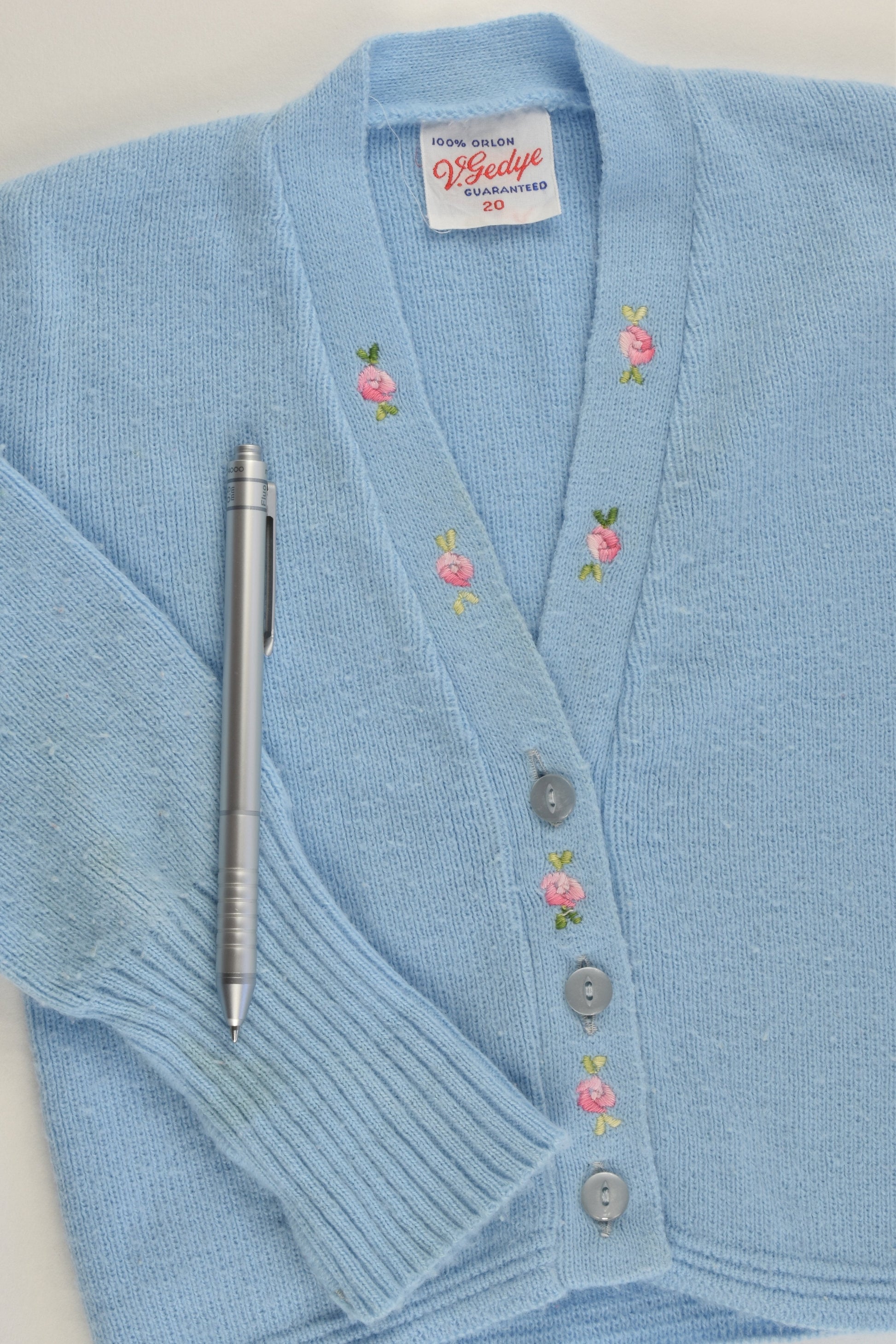 V. Gedye Size approx 1-2 Vintage (?) Knitted Cardigan