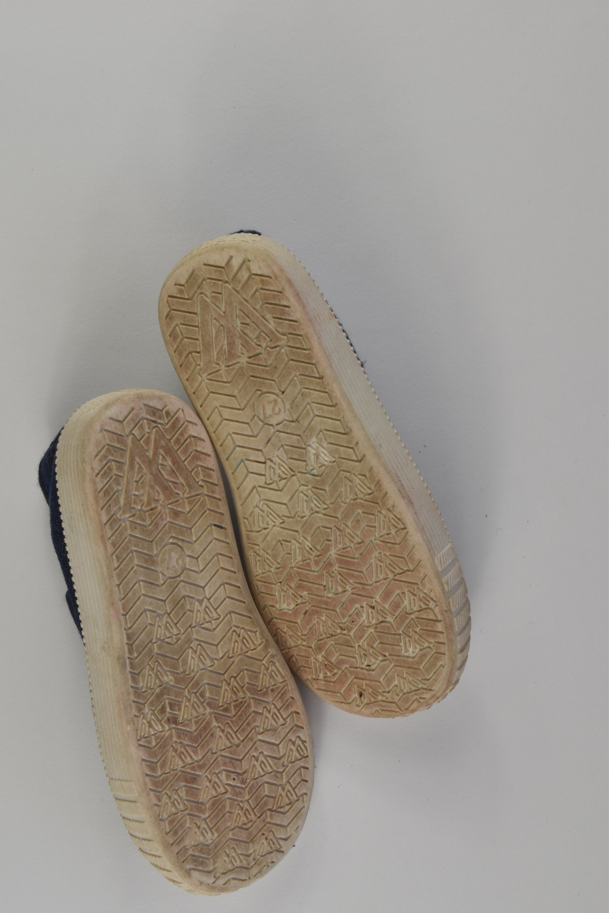 Walnut Melbourne Size EUR 27 Shoes