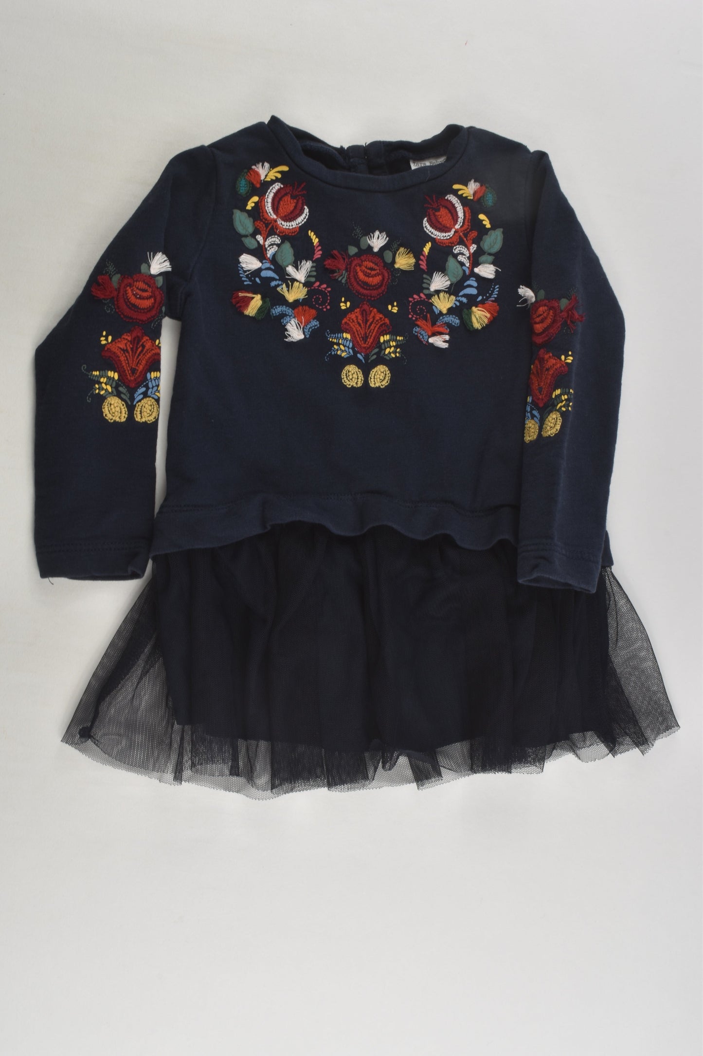 Zara Size 0 Embroidery Dress
