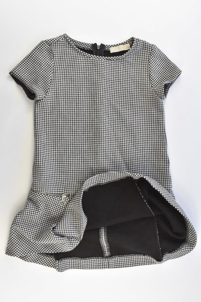 Zara Size 7/8 (128 cm) Winter Dress