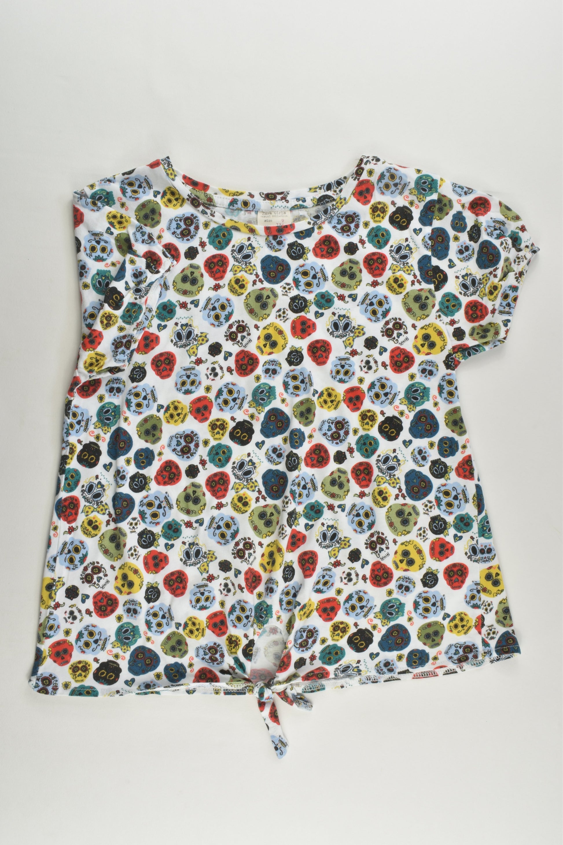 Zara Size 9 (134 cm) Colourful Skulls Tie Front T-shirt