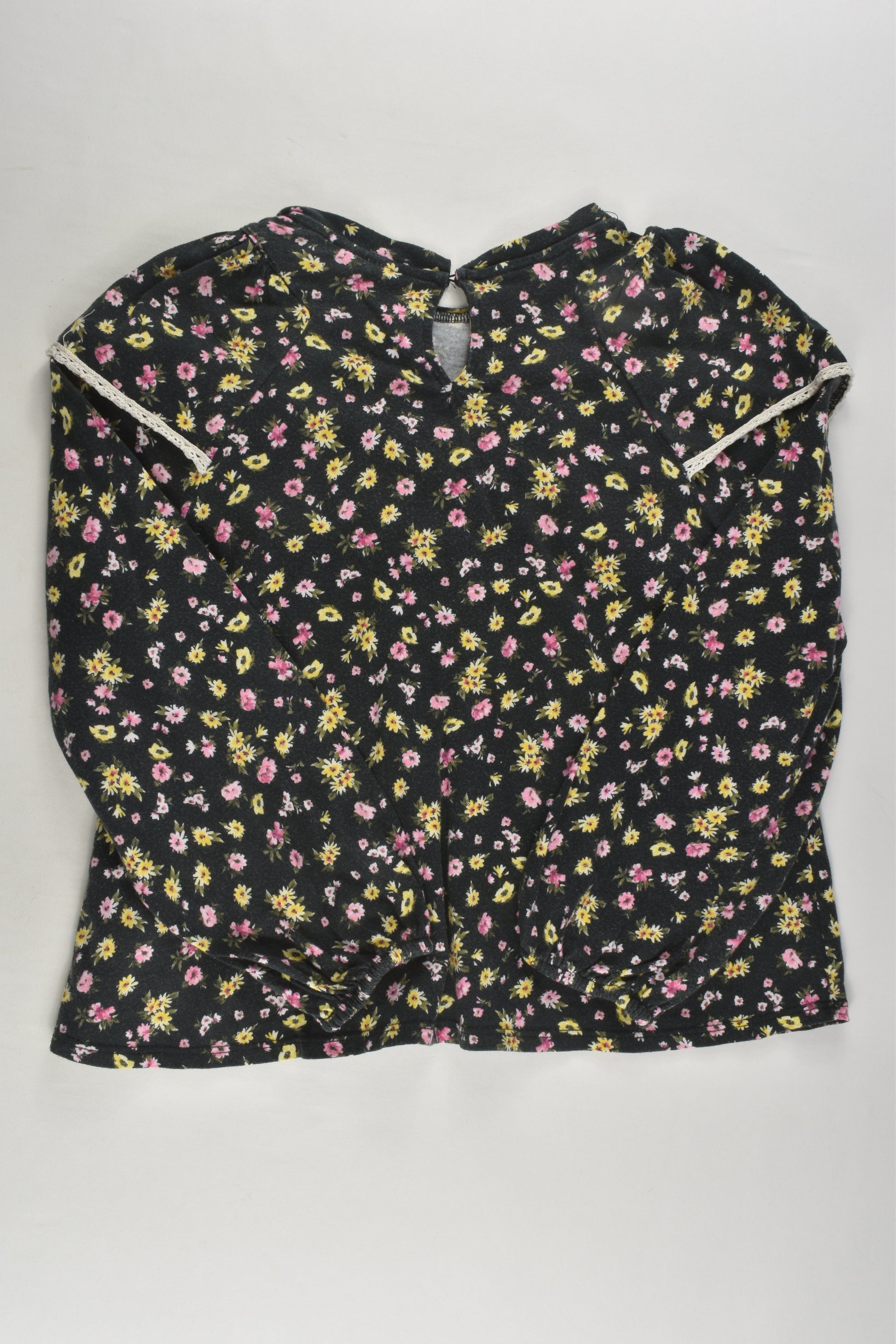 Zara Size 9 Floral Top