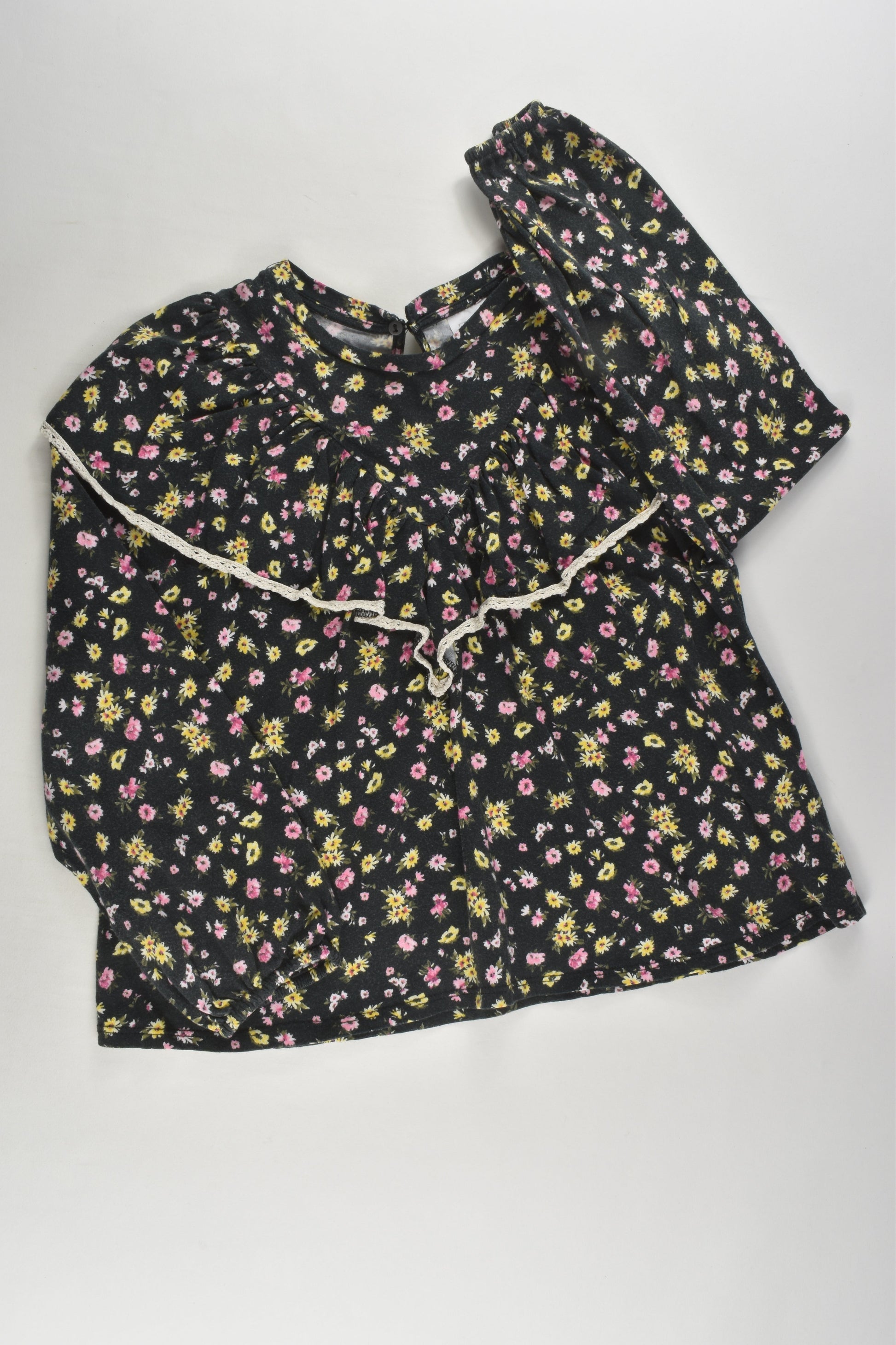 Zara Size 9 Floral Top
