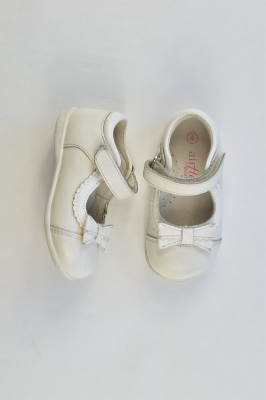 Airflex Everlite Size 4 Leather Shoes
