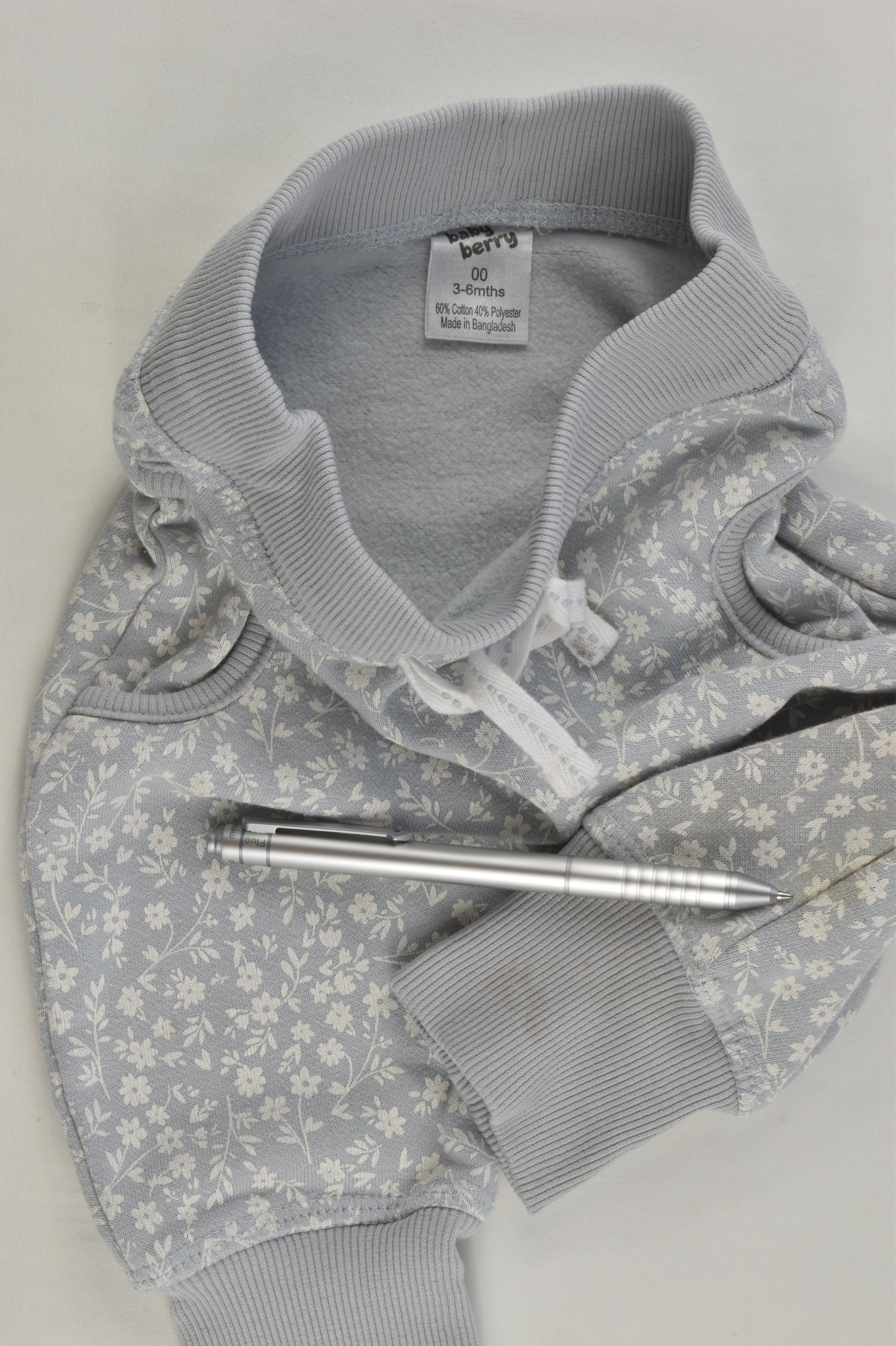 Baby Berry Size 00 (3-6 months) Floral Sweater and Track Pants