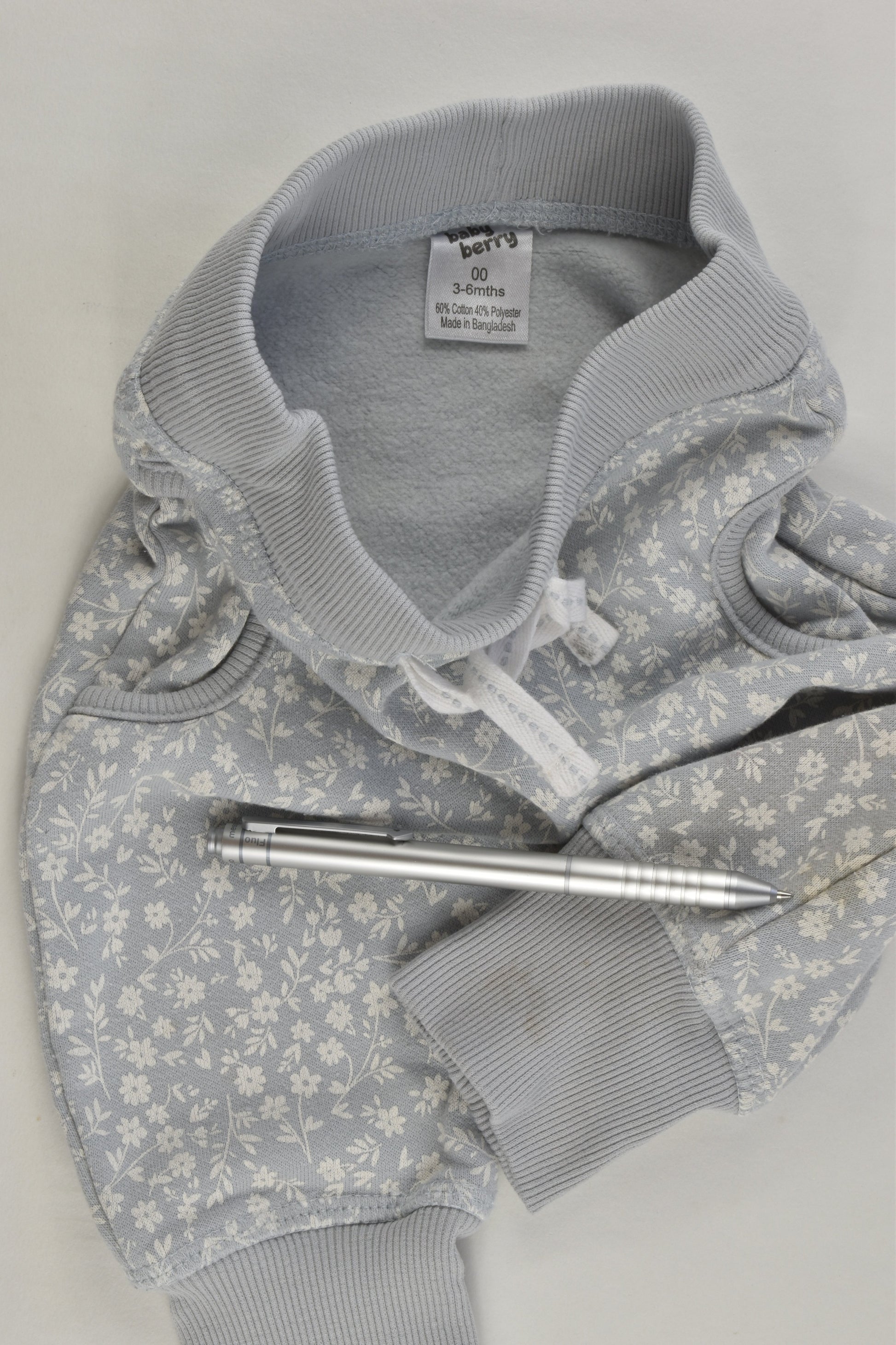 Baby Berry Size 00 (3-6 months) Floral Sweater and Track Pants