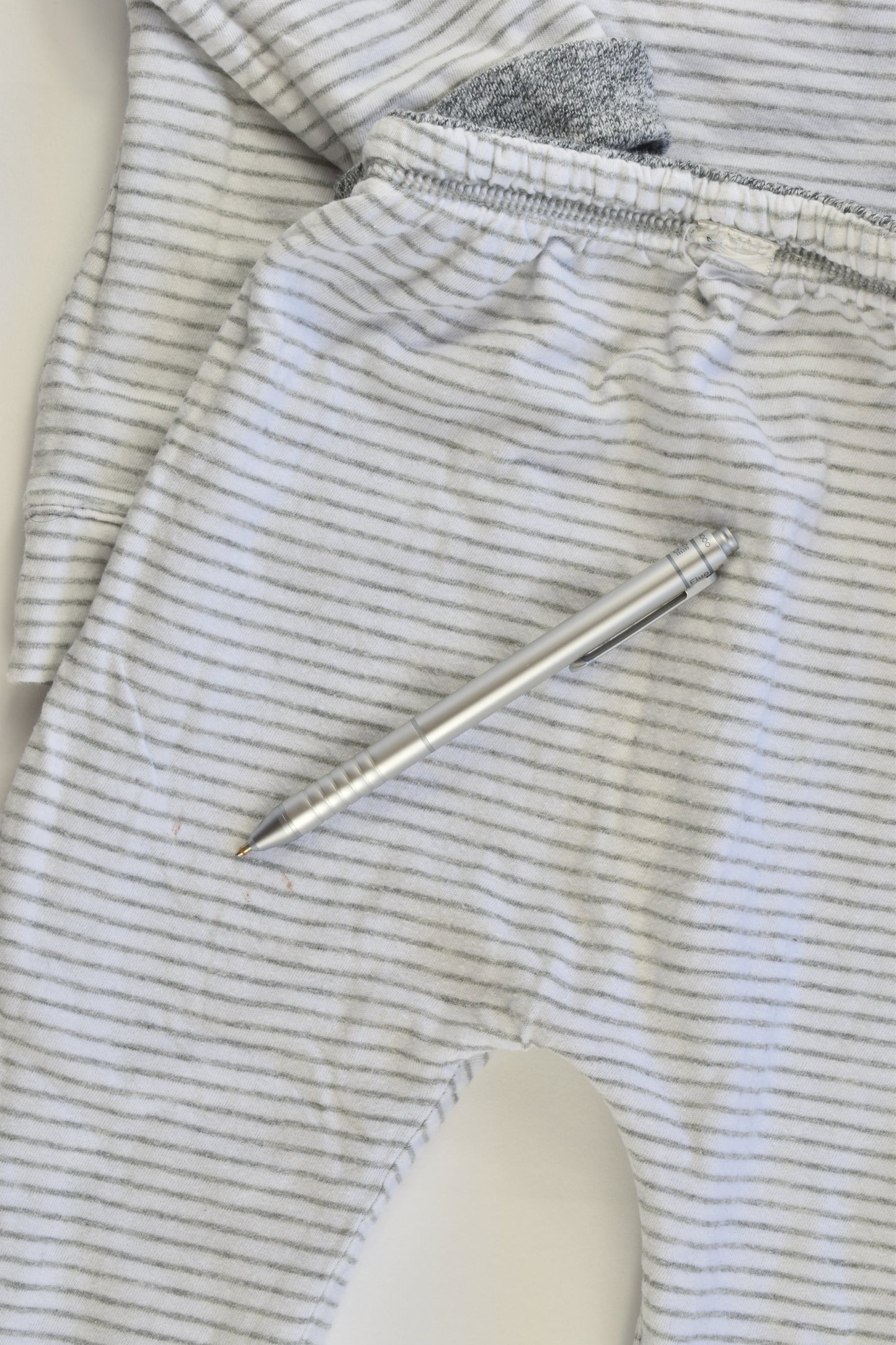 Baby Gap Size 0 (6-9 months) Reversible Lined Sweater and Pants