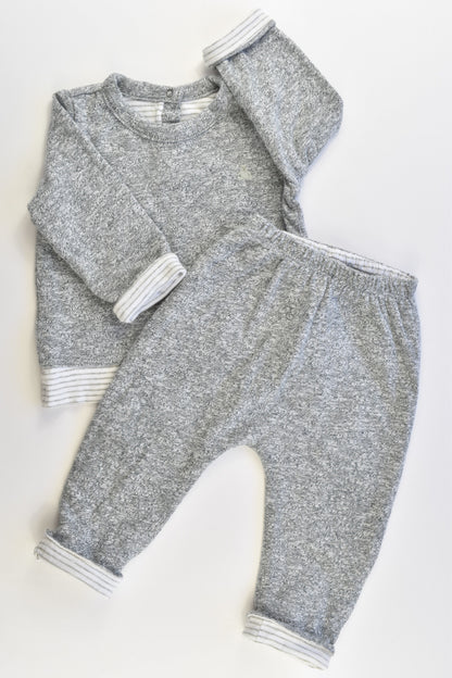 Baby Gap Size 0 (6-9 months) Reversible Lined Sweater and Pants