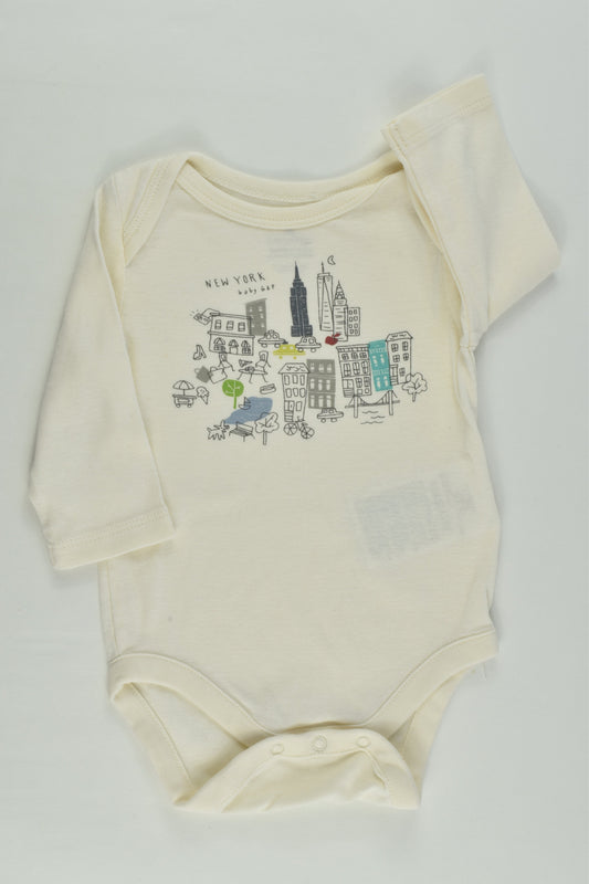 Baby Gap Size 000 (0-3 months) 'New York' Bodysuit