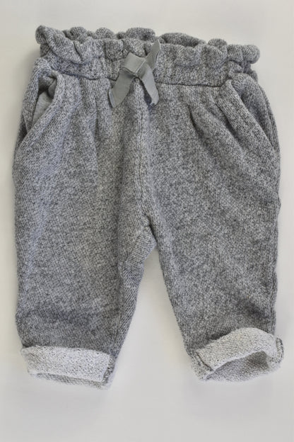 Baby Gap Size 000 (0-3 months) Track Pants