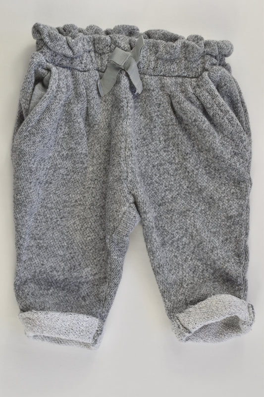 Baby Gap Size 000 (0-3 months) Track Pants